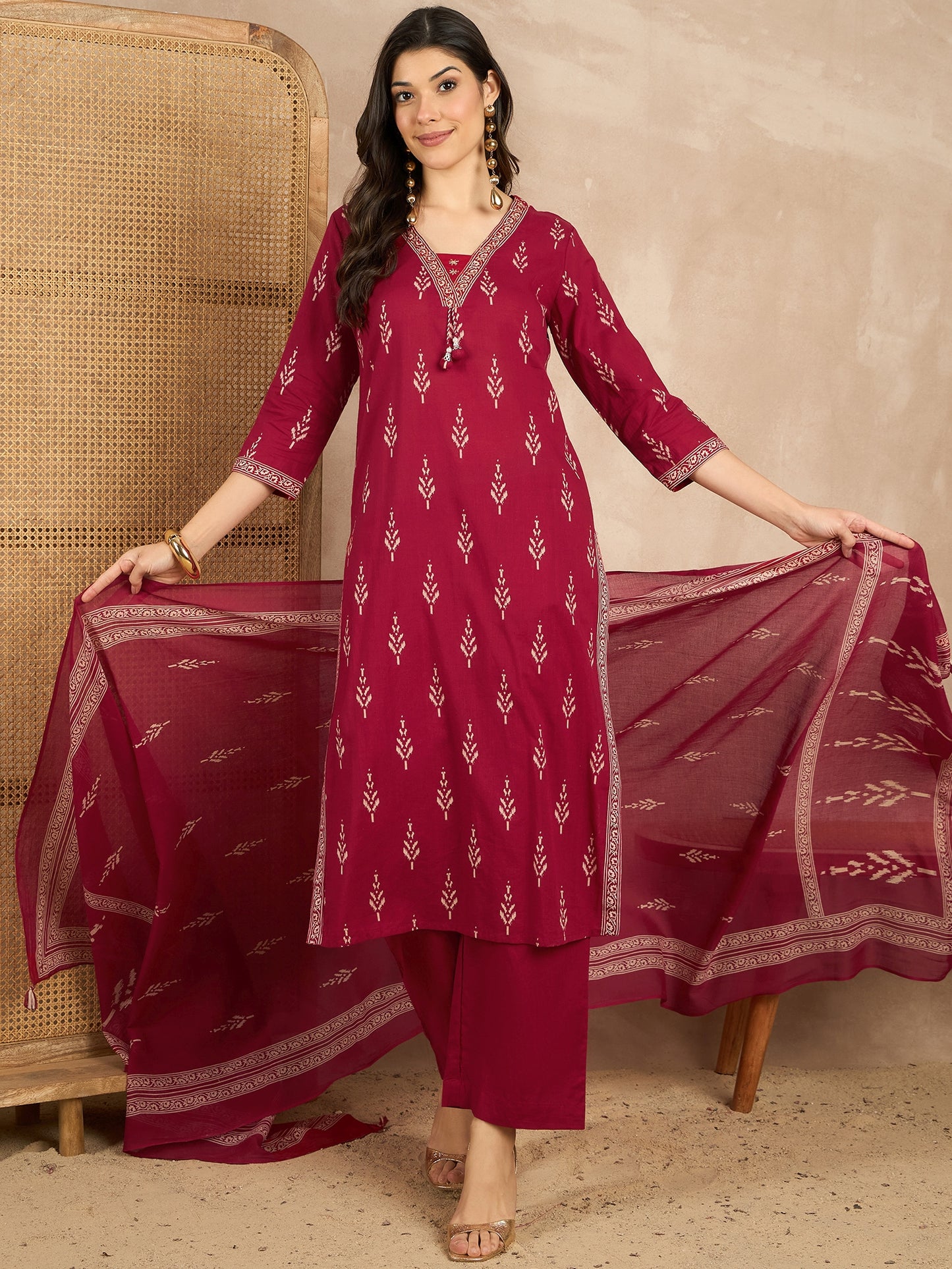 Women Floral Printed Regular Mirror Work Pure Cotton Kurta with Trousers & With Dupatta