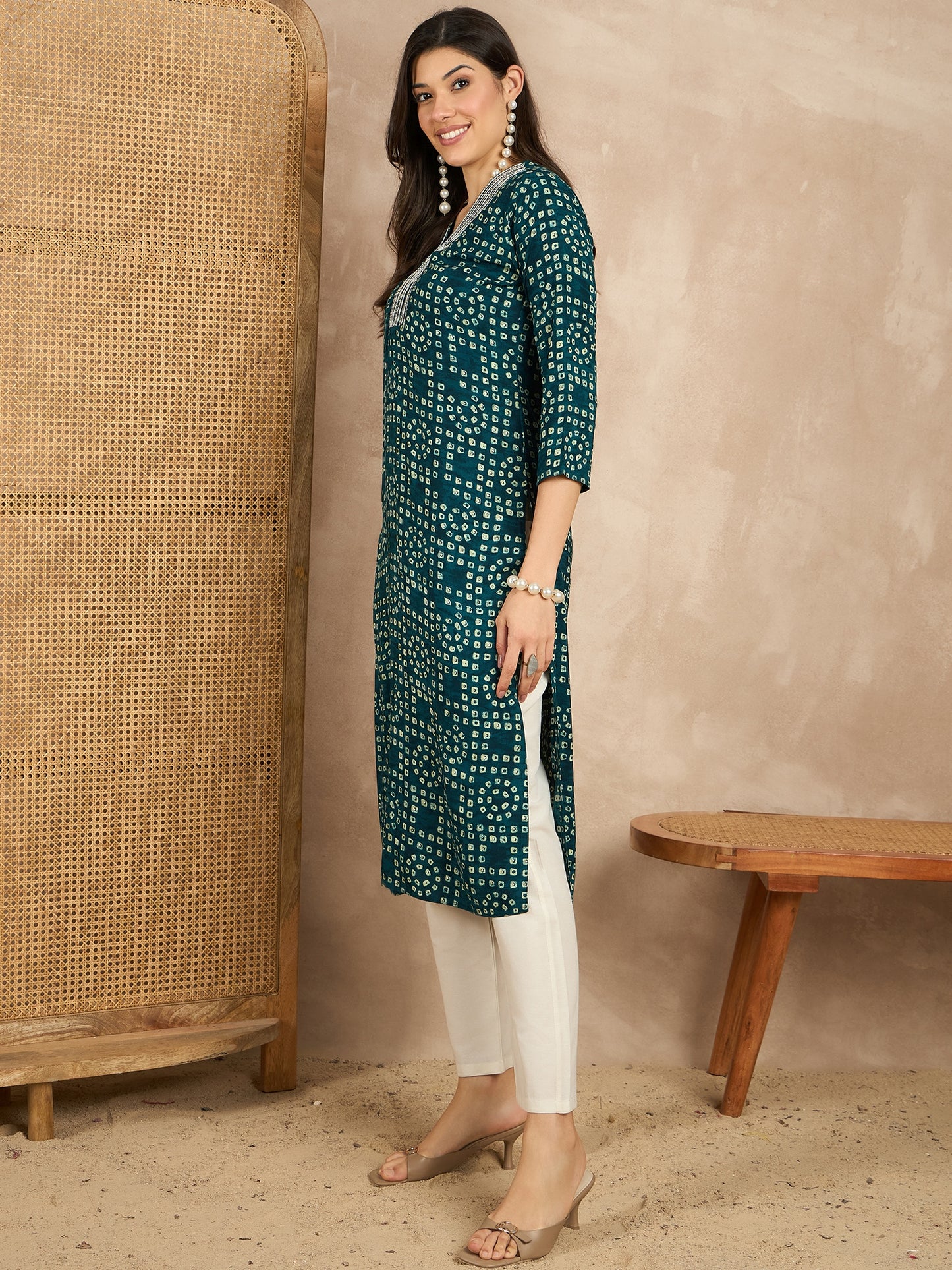 WOMEN VISCOSE RAYON STRAIGHT KURTI EMBLISHED WITH HAND WORK ON V-NECKILINE YOKE