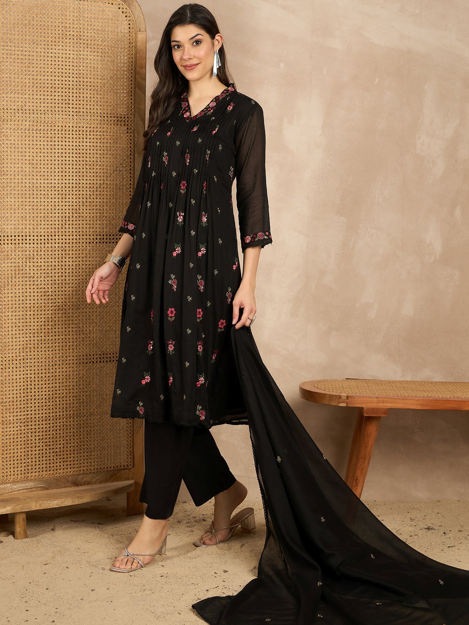 Women Floral Embroidered Pleated Thread Work Kurta with Trousers & With Dupatta