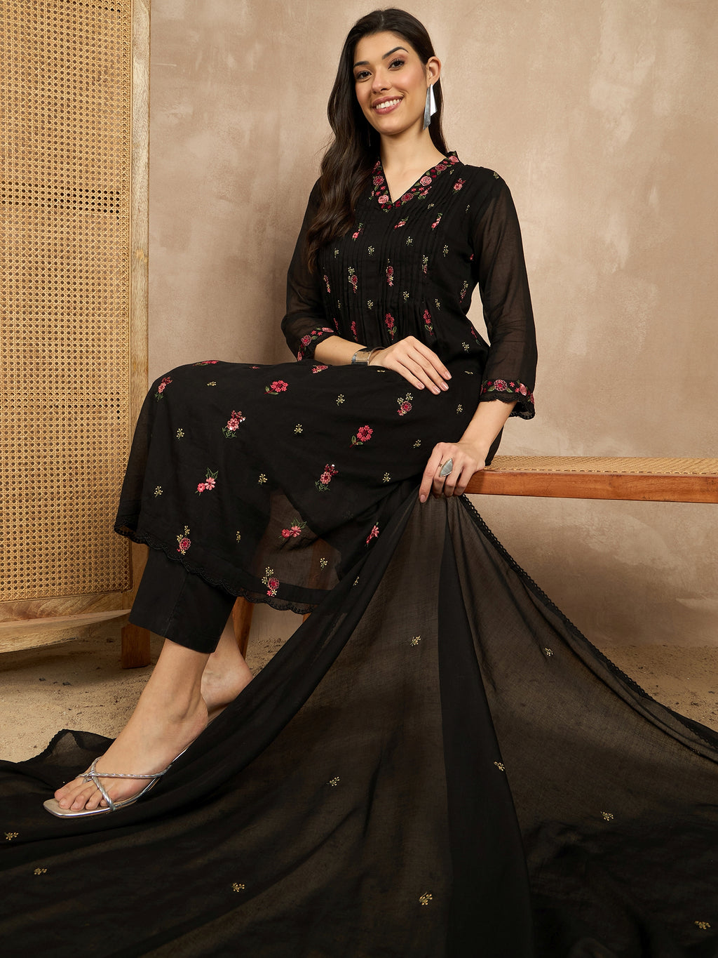 Women Floral Embroidered Pleated Thread Work Kurta with Trousers & With Dupatta