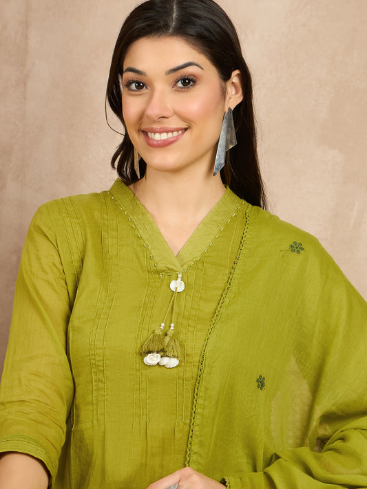 Women Floral Embroidered Regular Thread Work Kurta with Trousers & With Dupatta