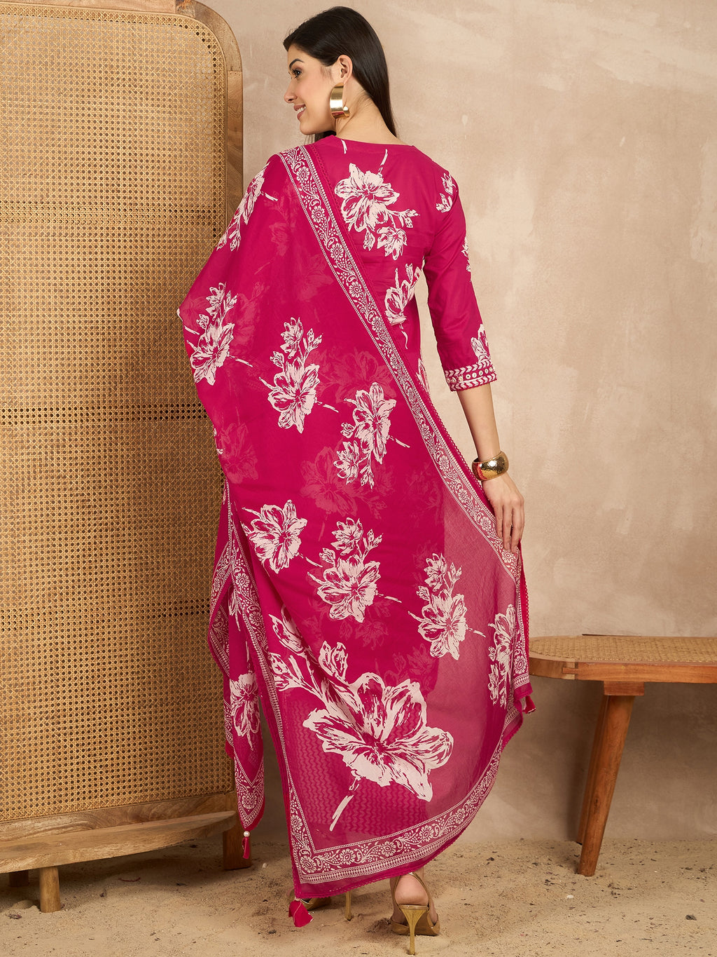 Women Floral Printed Regular Thread Work Pure Cotton Kurta with Trousers & With Dupatta