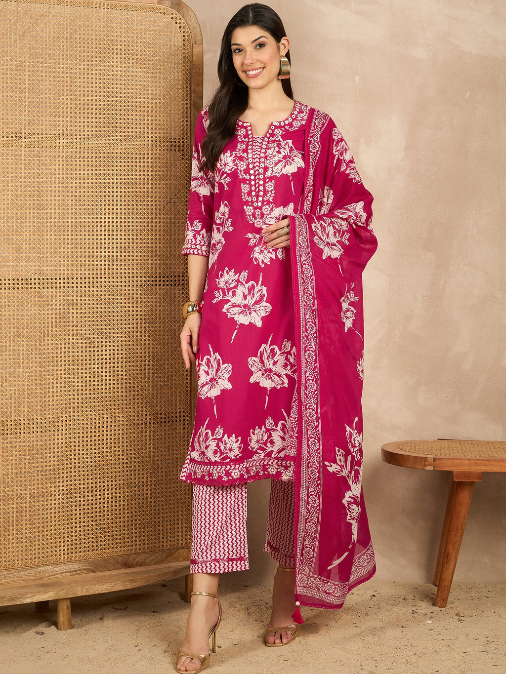 Women Floral Printed Regular Thread Work Pure Cotton Kurta with Trousers & With Dupatta