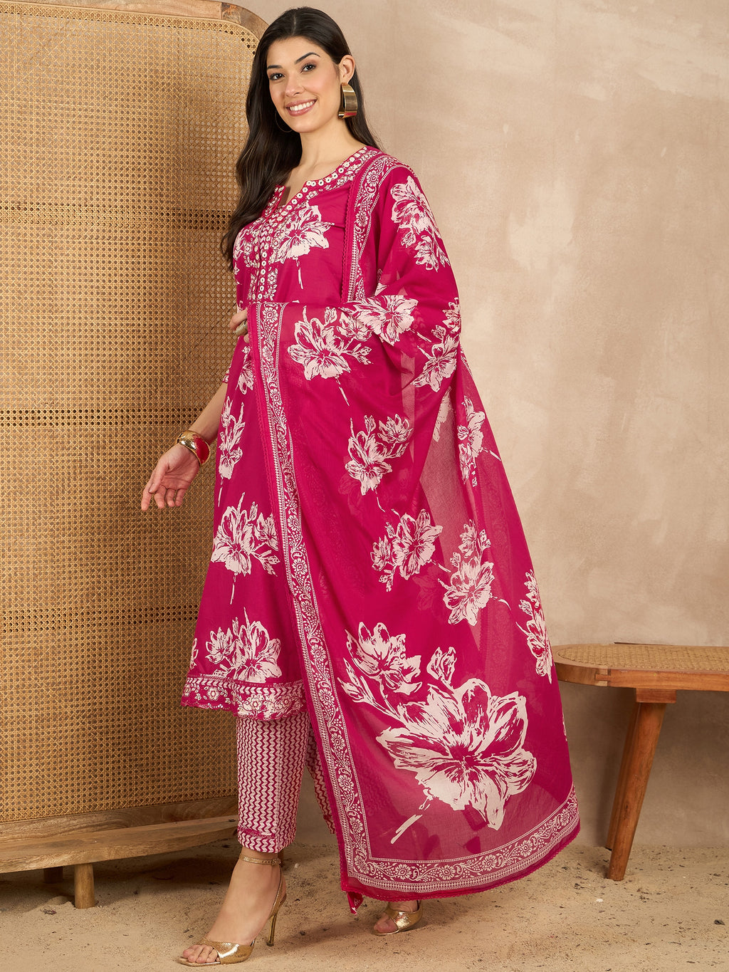Women Floral Printed Regular Thread Work Pure Cotton Kurta with Trousers & With Dupatta