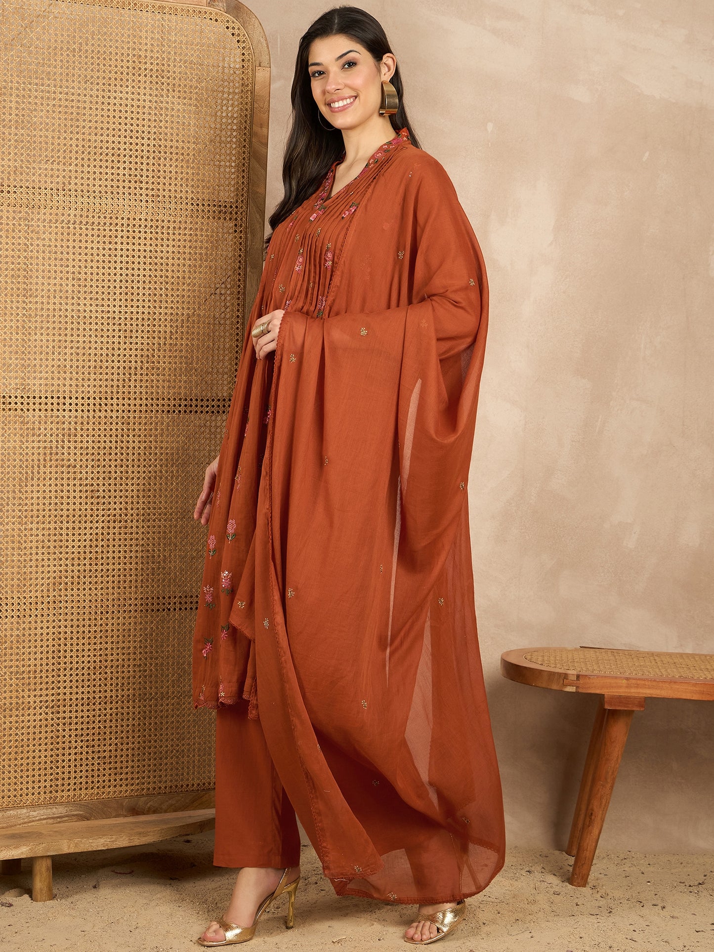 Women Floral Embroidered Pleated Thread Work Kurta with Trousers & With Dupatta