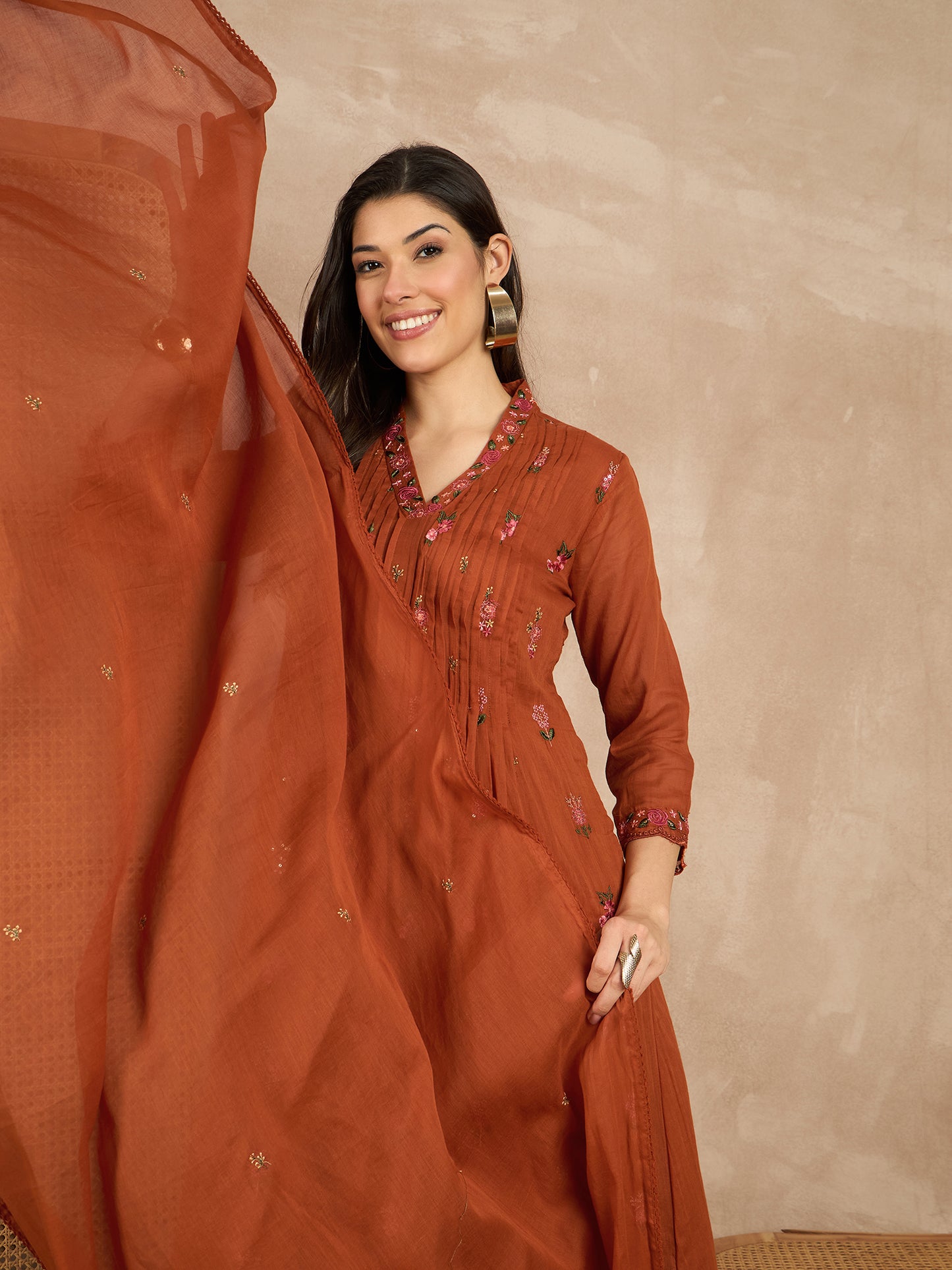 Women Floral Embroidered Pleated Thread Work Kurta with Trousers & With Dupatta