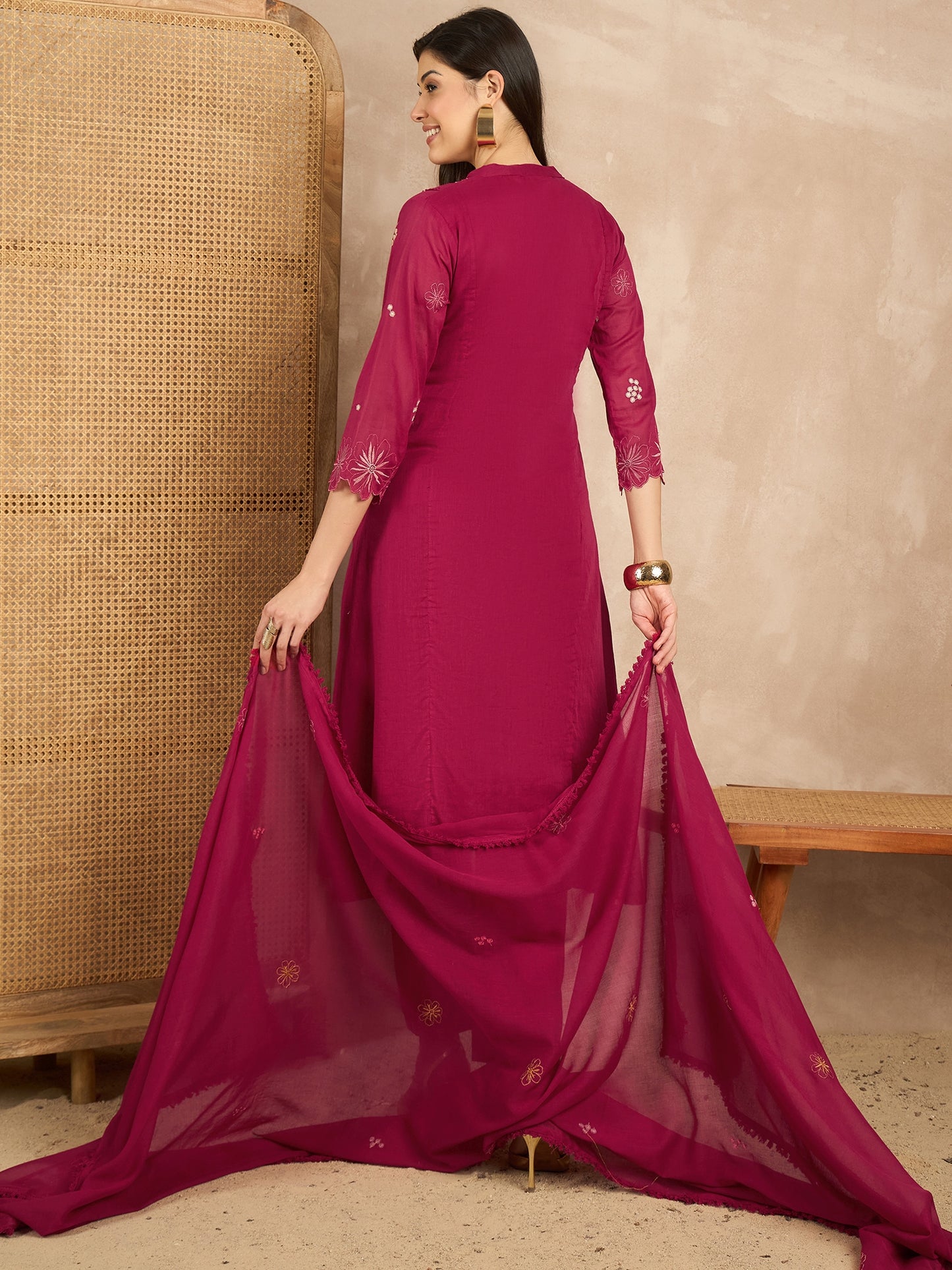 Women Floral Embroidered Regular Thread Work Kurta with Trousers & With Dupatta