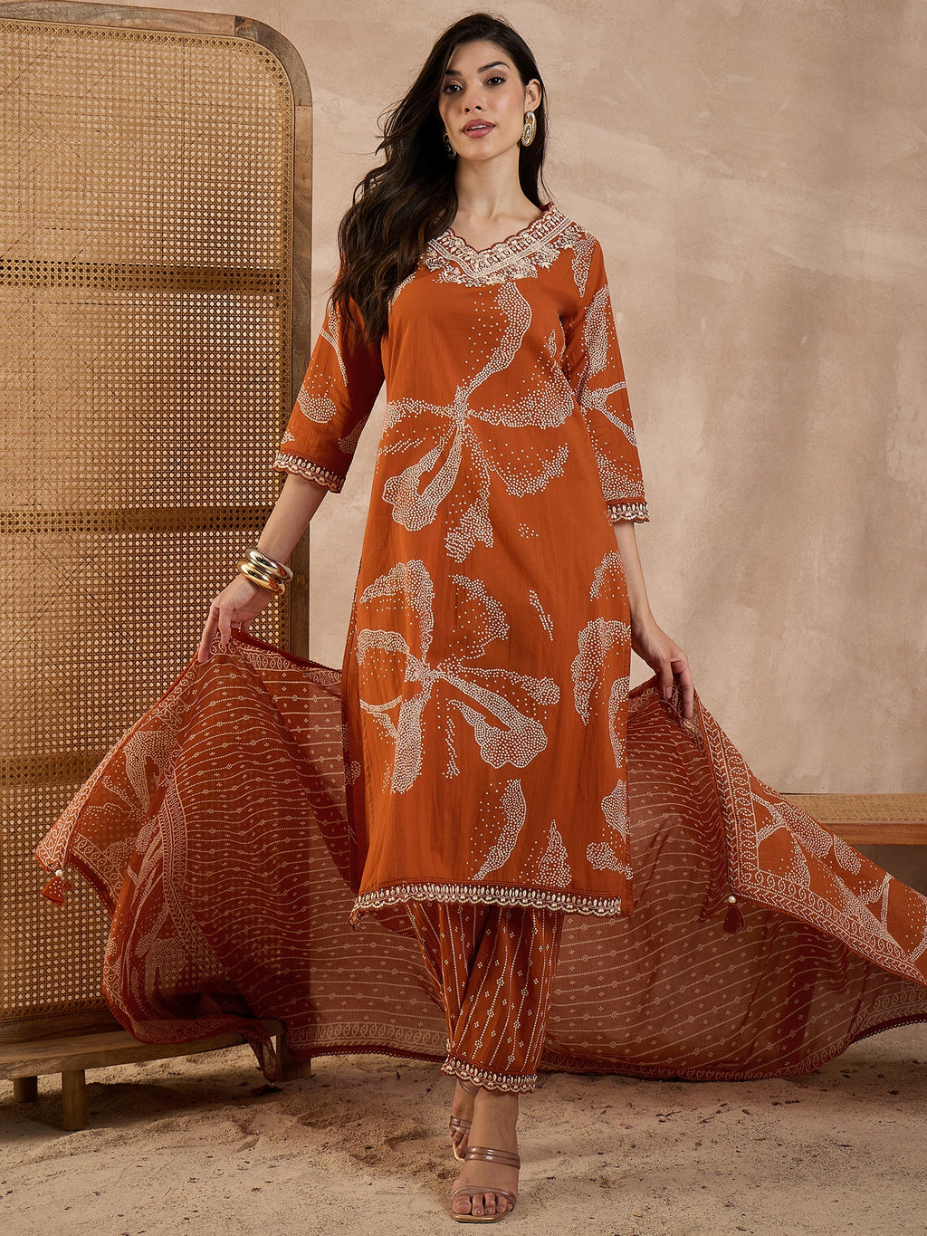 Women Ethnic Motifs Printed Cotton Kurta with Trousers & Dupatta