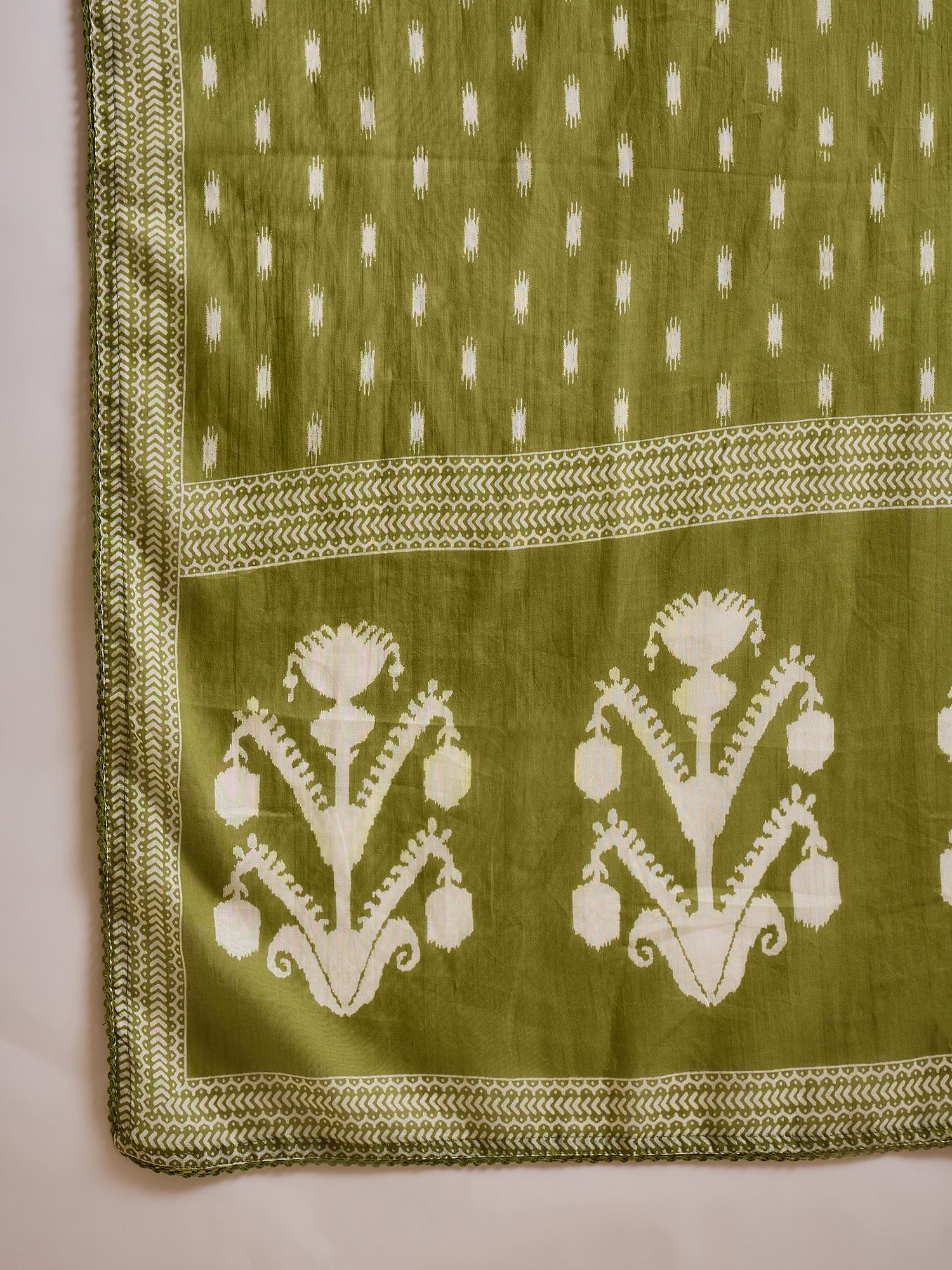 Floral Printed Regular Mirror Work Pure Cotton Kurta With Trousers & Dupatta