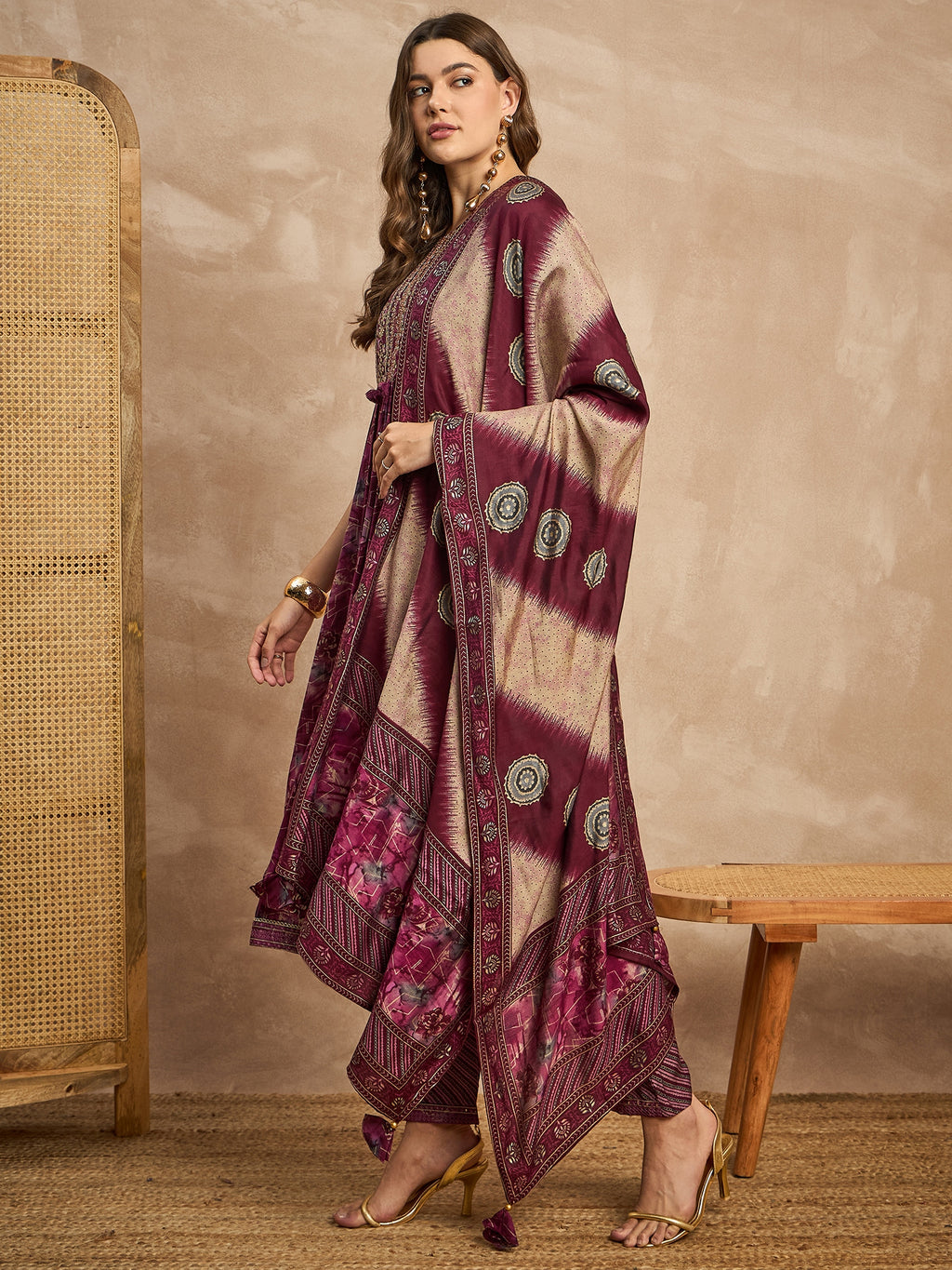 Women Floral Printed High Slit Thread Work Straight Kurta with Trousers & Dupatta