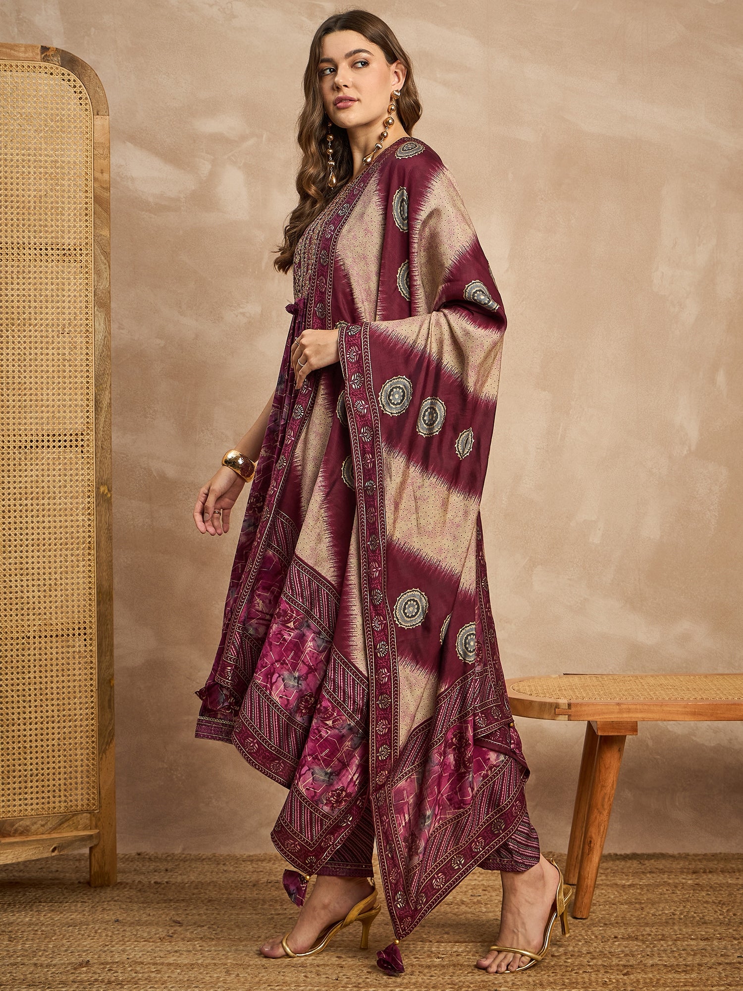 Women Floral Printed High Slit Thread Work Straight Kurta with Trousers & Dupatta