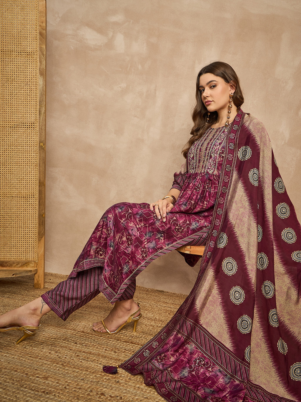 Women Floral Printed High Slit Thread Work Straight Kurta with Trousers & Dupatta