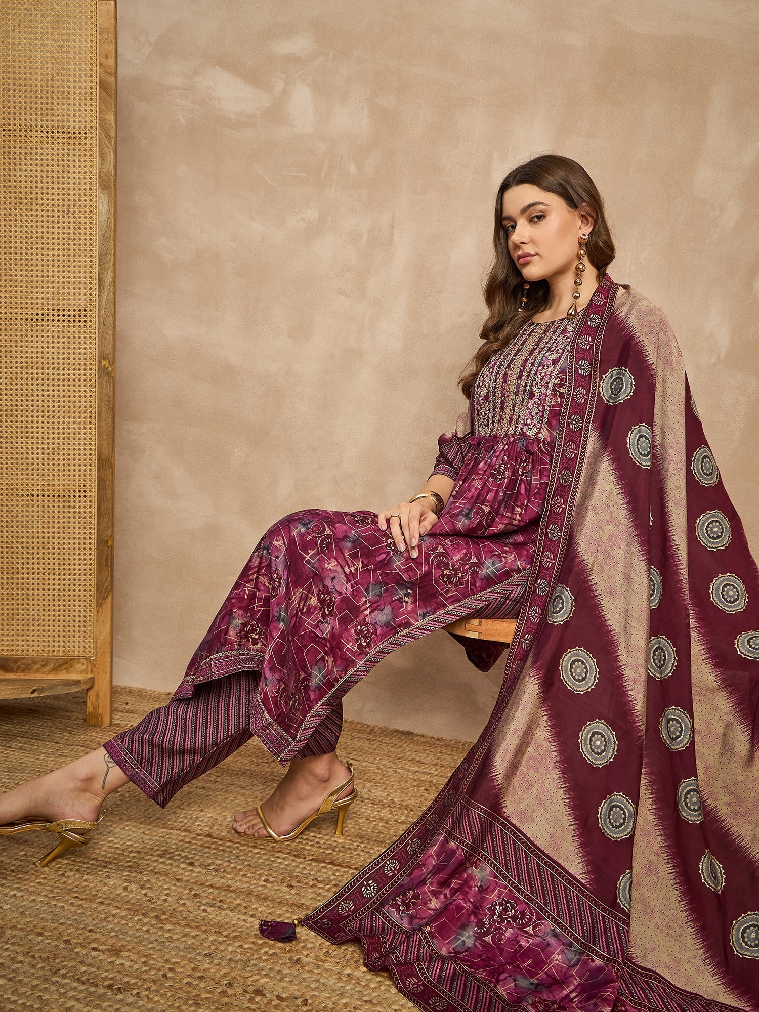 Women Floral Printed High Slit Thread Work Straight Kurta with Trousers & Dupatta