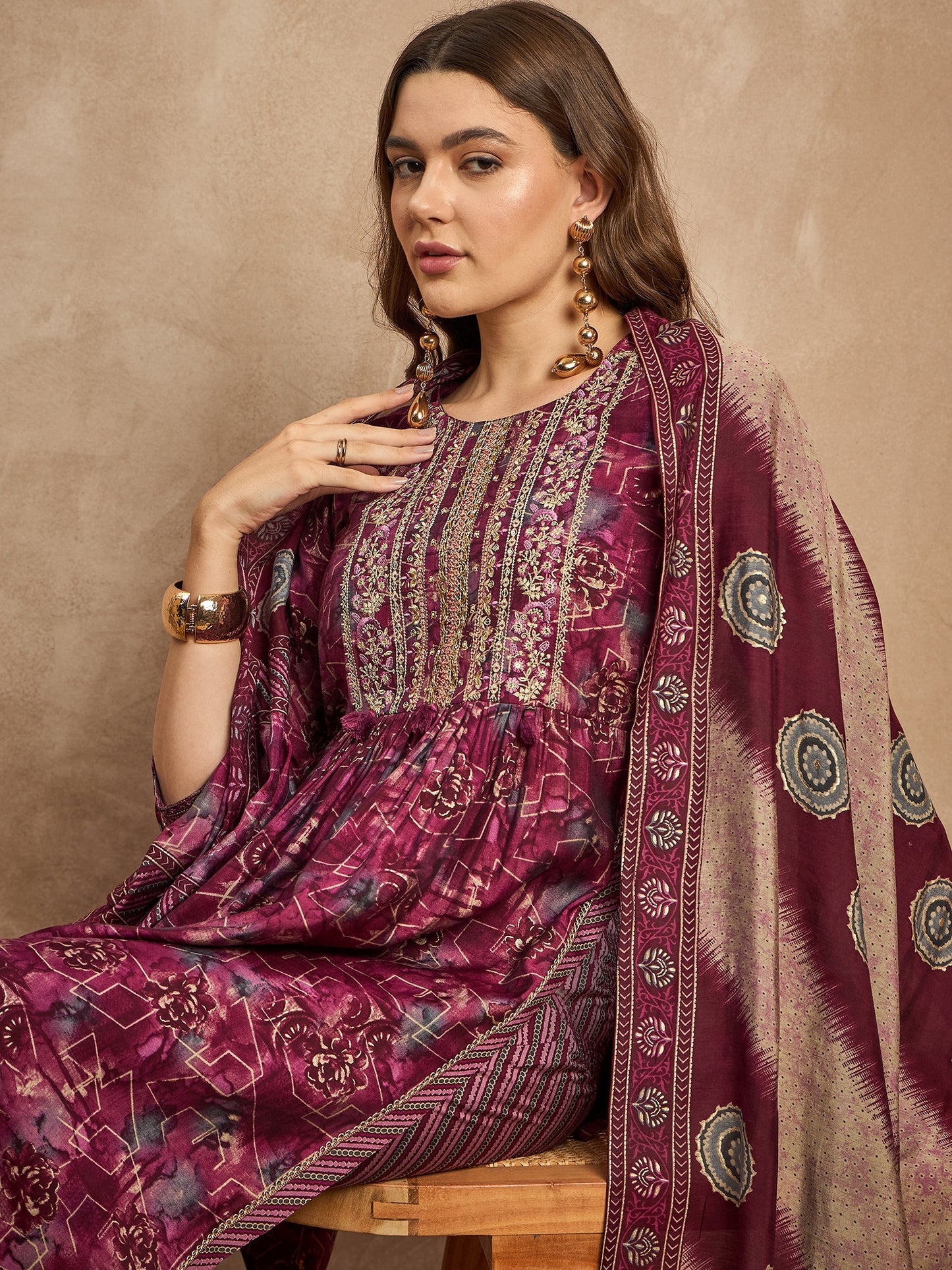 Women Floral Printed High Slit Thread Work Straight Kurta with Trousers & Dupatta