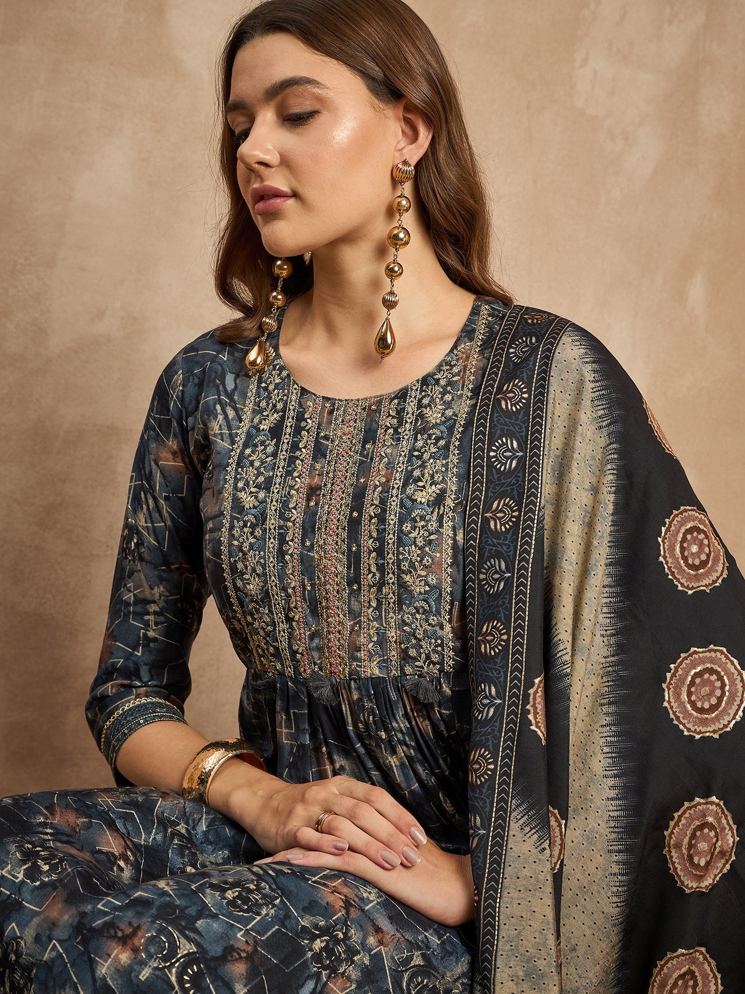 Women Floral Printed High Slit Thread Work Straight Kurta with Trousers & Dupatta