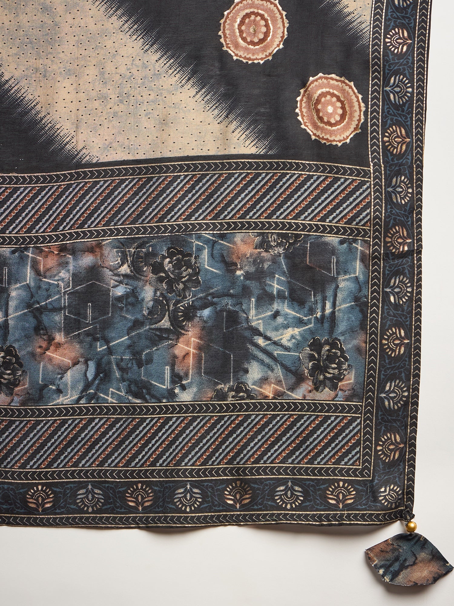 Women Floral Printed High Slit Thread Work Straight Kurta with Trousers & Dupatta