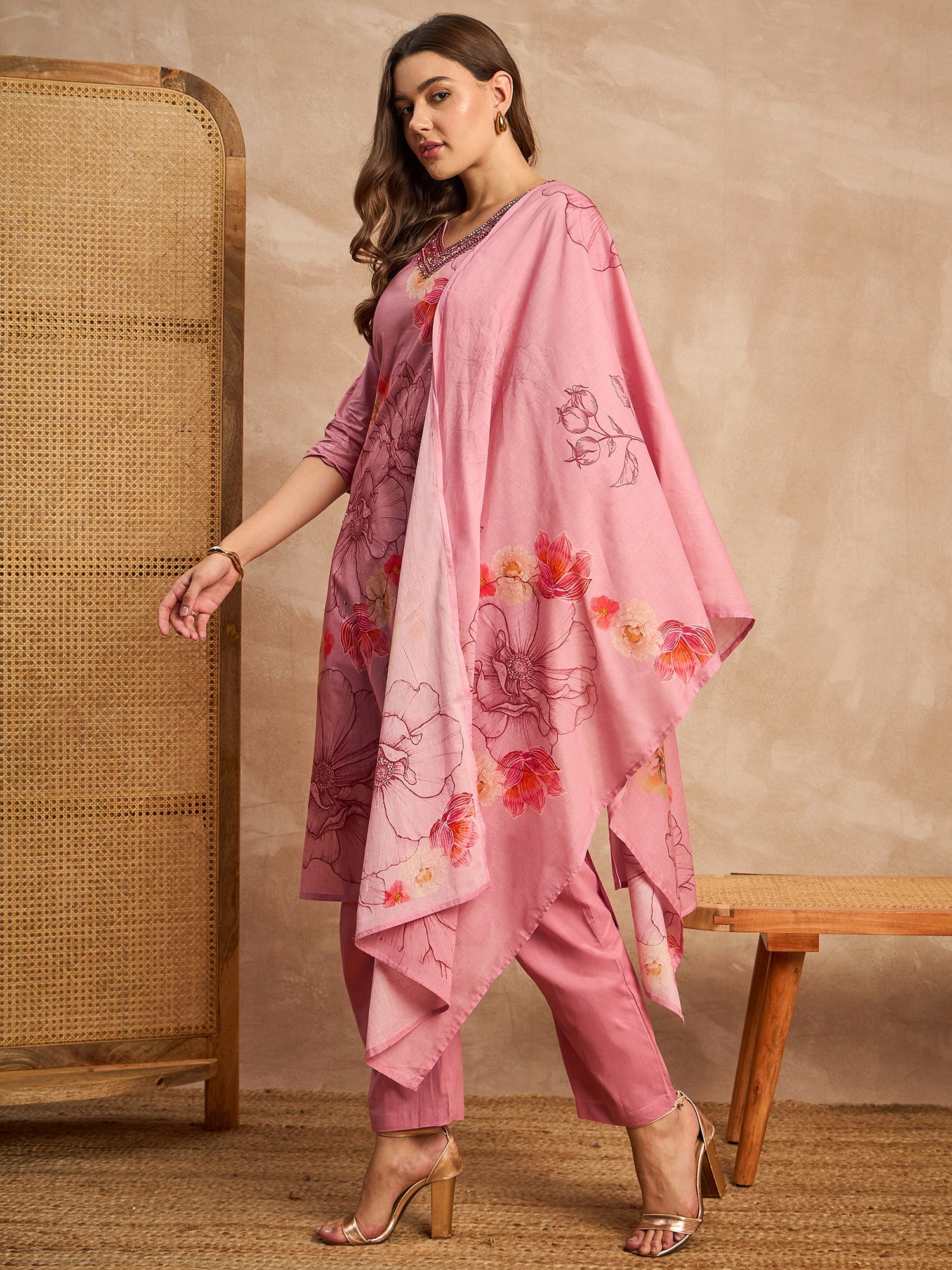 Women Floral Printed Sequinned Pure Cotton Straight Kurta with Trousers & Dupatta
