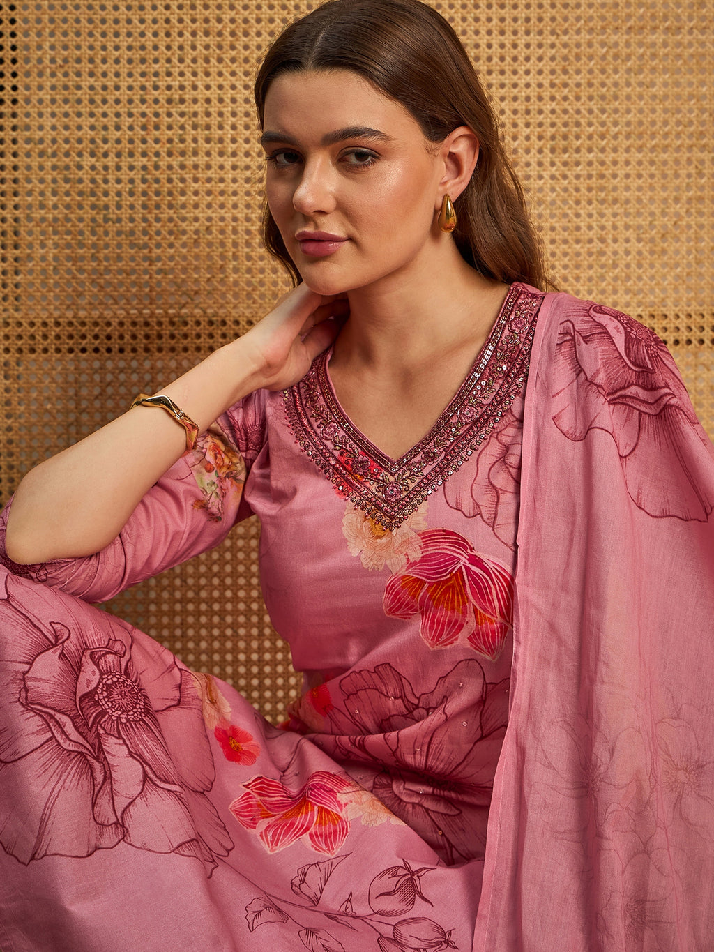 Women Floral Printed Sequinned Pure Cotton Straight Kurta with Trousers & Dupatta