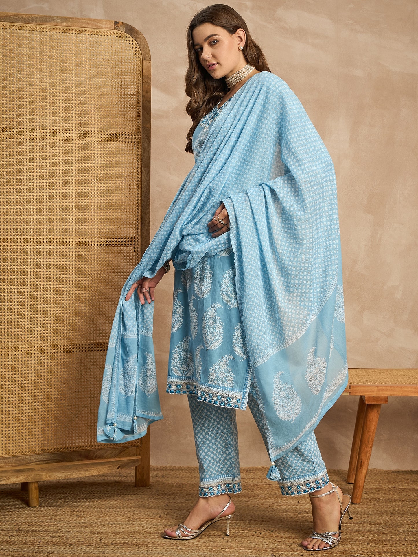 Women Floral Printed Thread Work Pure Cotton Straight Kurta with Trousers & Dupatta