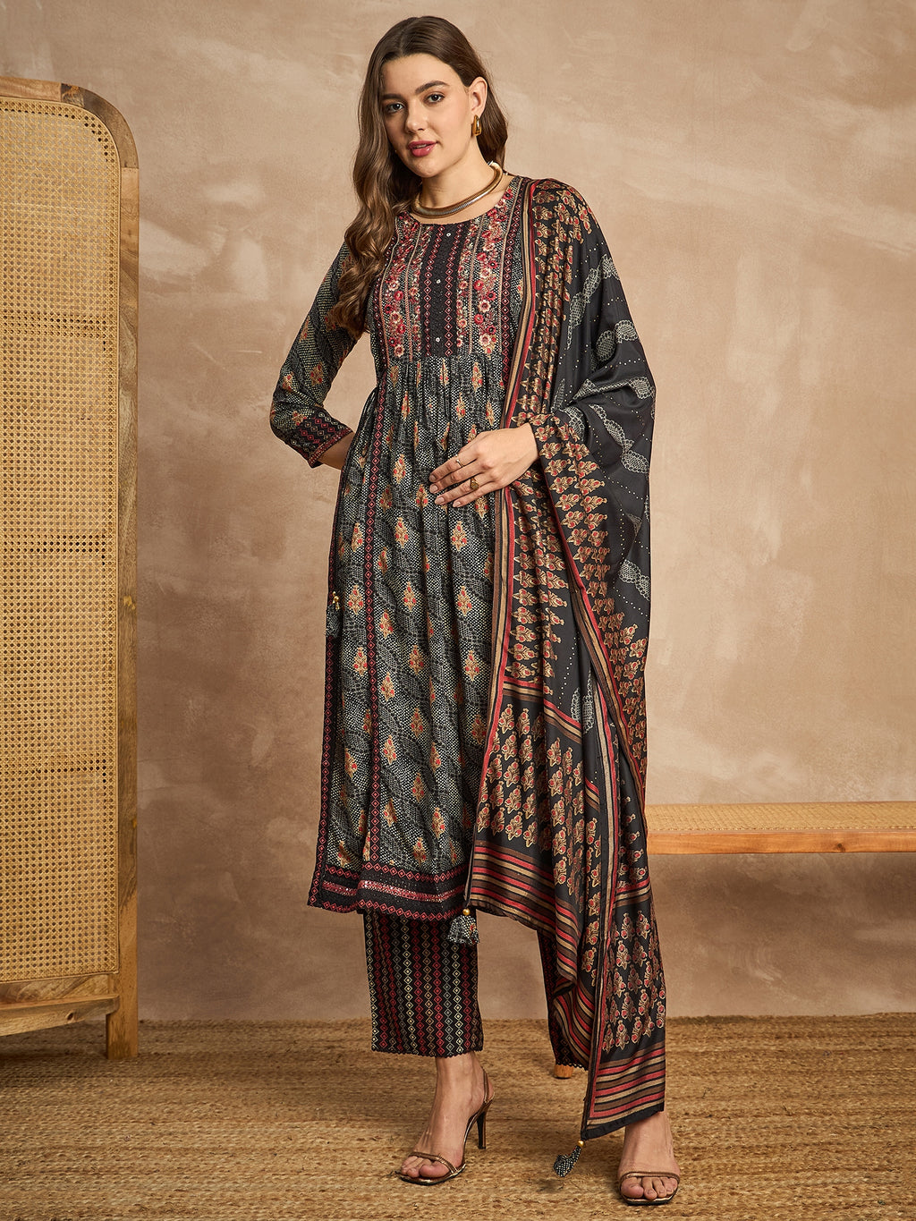 Women Floral Embroidered Regular Mirror Work Kurta with Trousers & With Dupatta