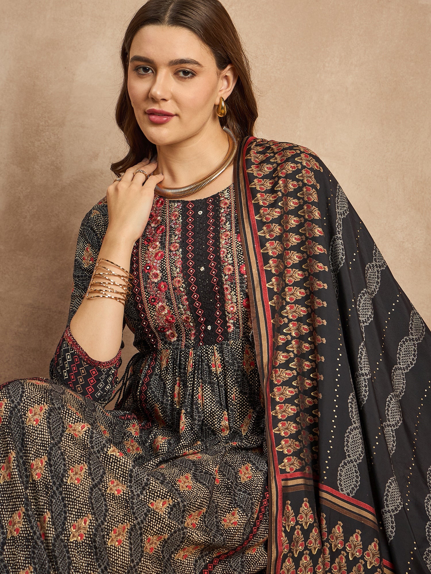 Women Floral Embroidered Regular Mirror Work Kurta with Trousers & With Dupatta