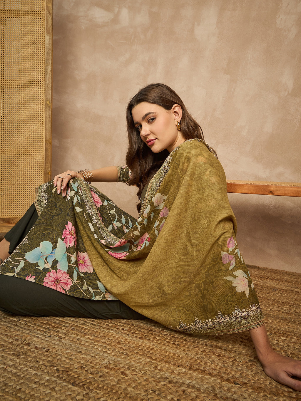 Women Floral Printed Beads and Stones Pure Cotton Kurta with Trousers & Dupatta