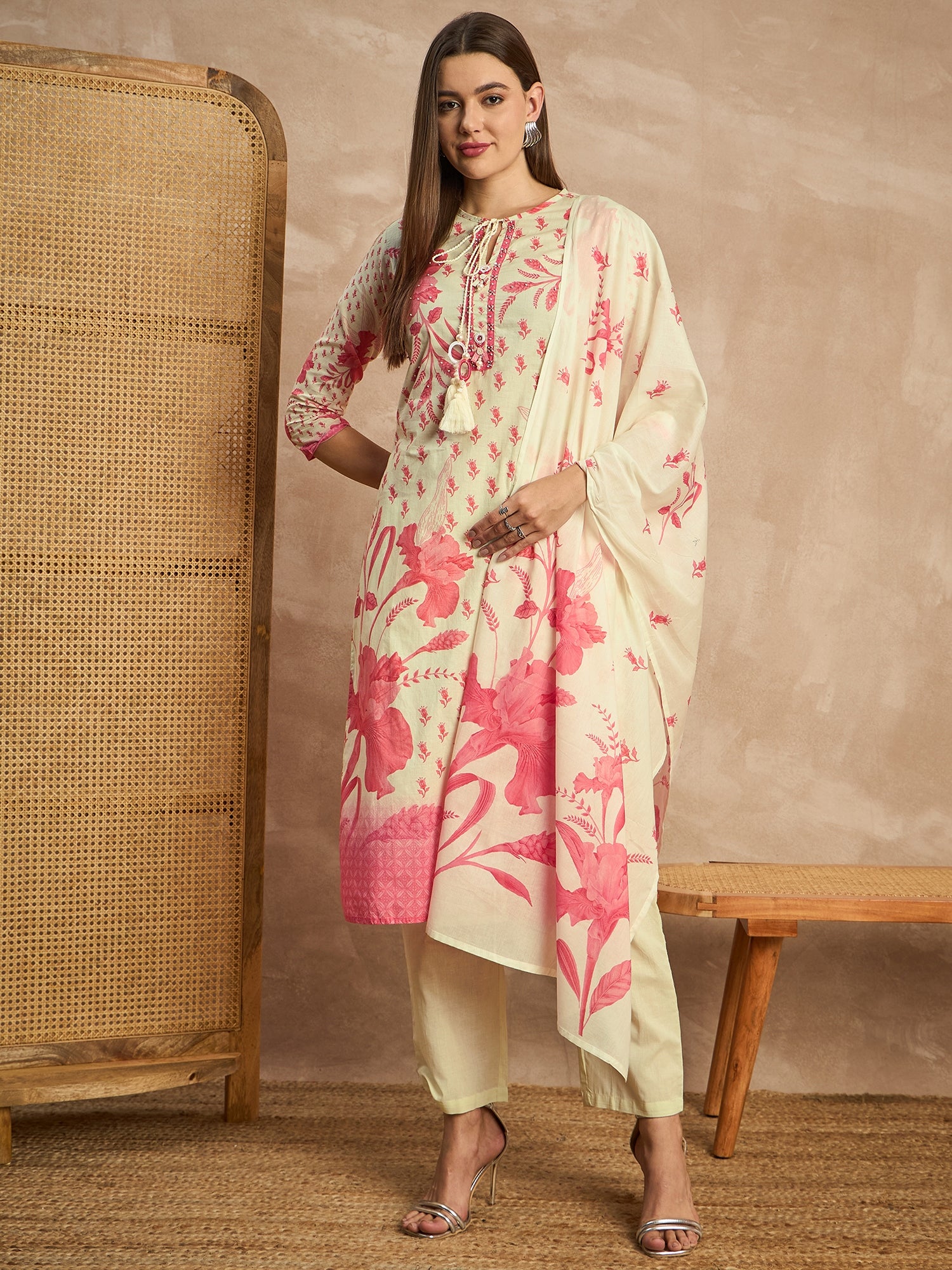 Women Floral Printed Beads and Stones Pure Cotton Kurta with Trousers & Dupatta
