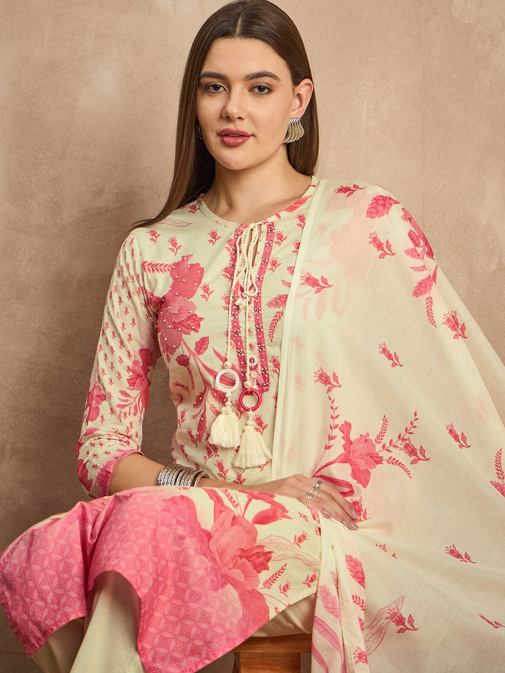 Women Floral Printed Beads and Stones Pure Cotton Kurta with Trousers & Dupatta