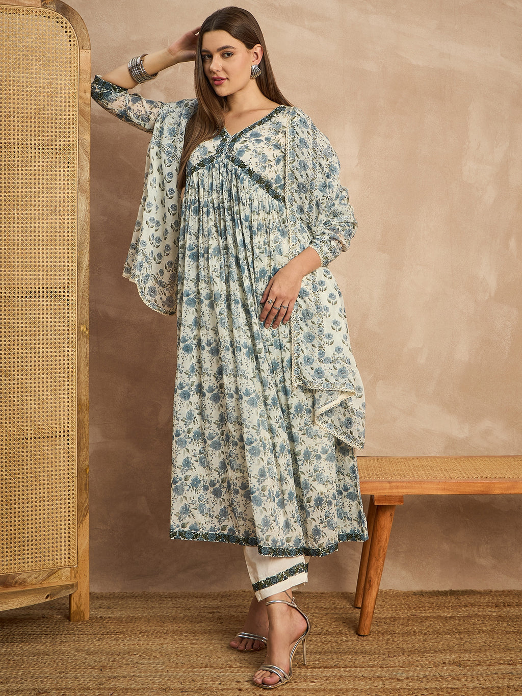 Women Floral Printed Empire Sequinned Kurta with Trousers & With Dupatta