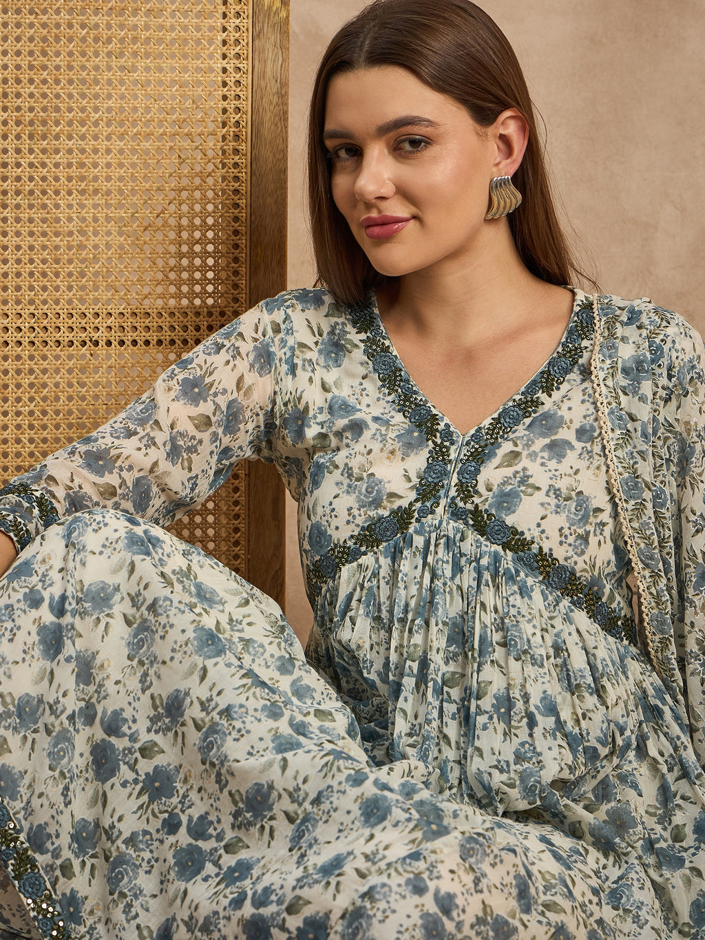 Women Floral Printed Empire Sequinned Kurta with Trousers & With Dupatta