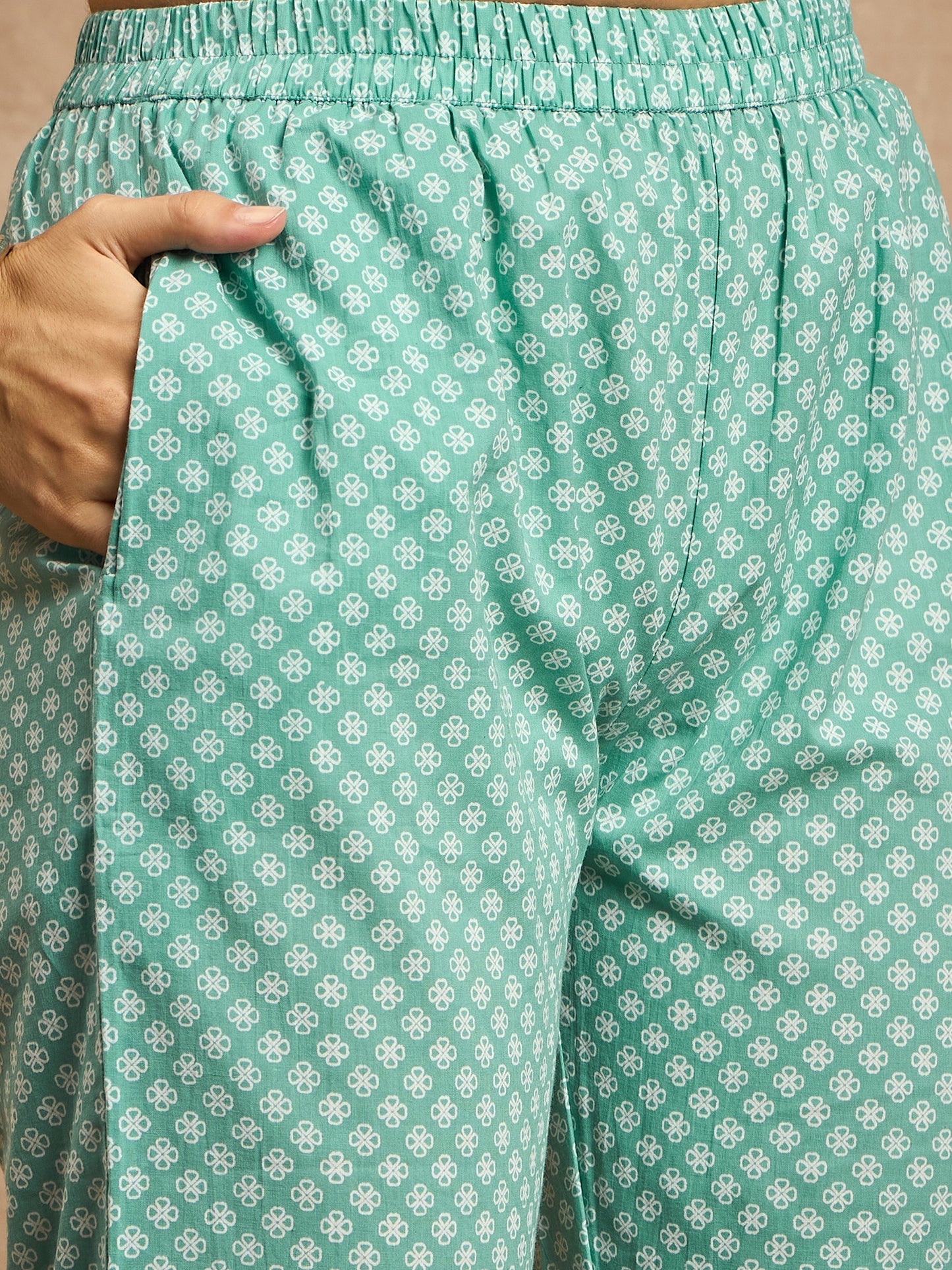 Women Floral Printed Thread Work Pure Cotton Straight Kurta with Trousers & Dupatta