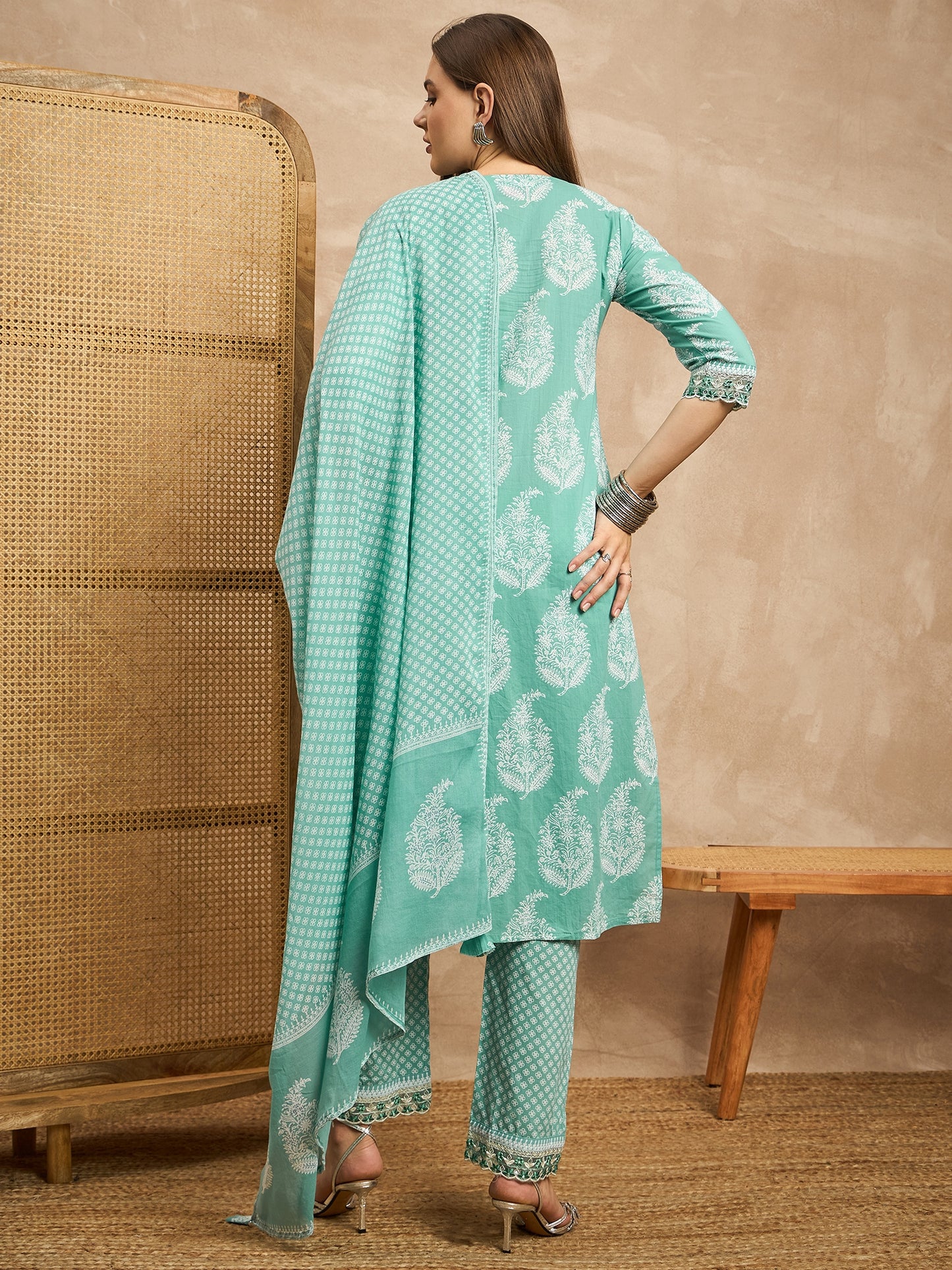 Women Floral Printed Thread Work Pure Cotton Straight Kurta with Trousers & Dupatta