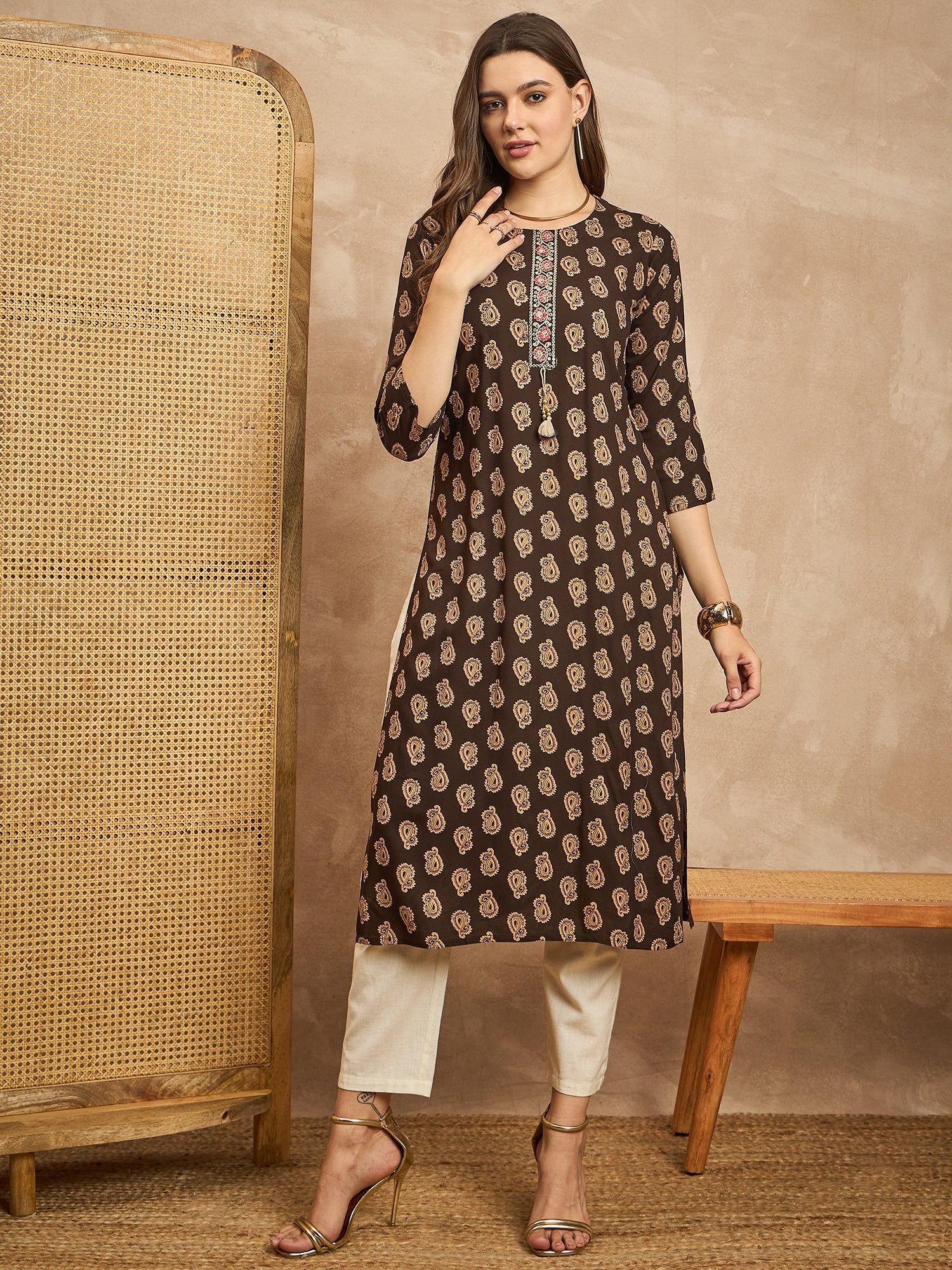 Paisley Printed Sequinned Straight Kurta