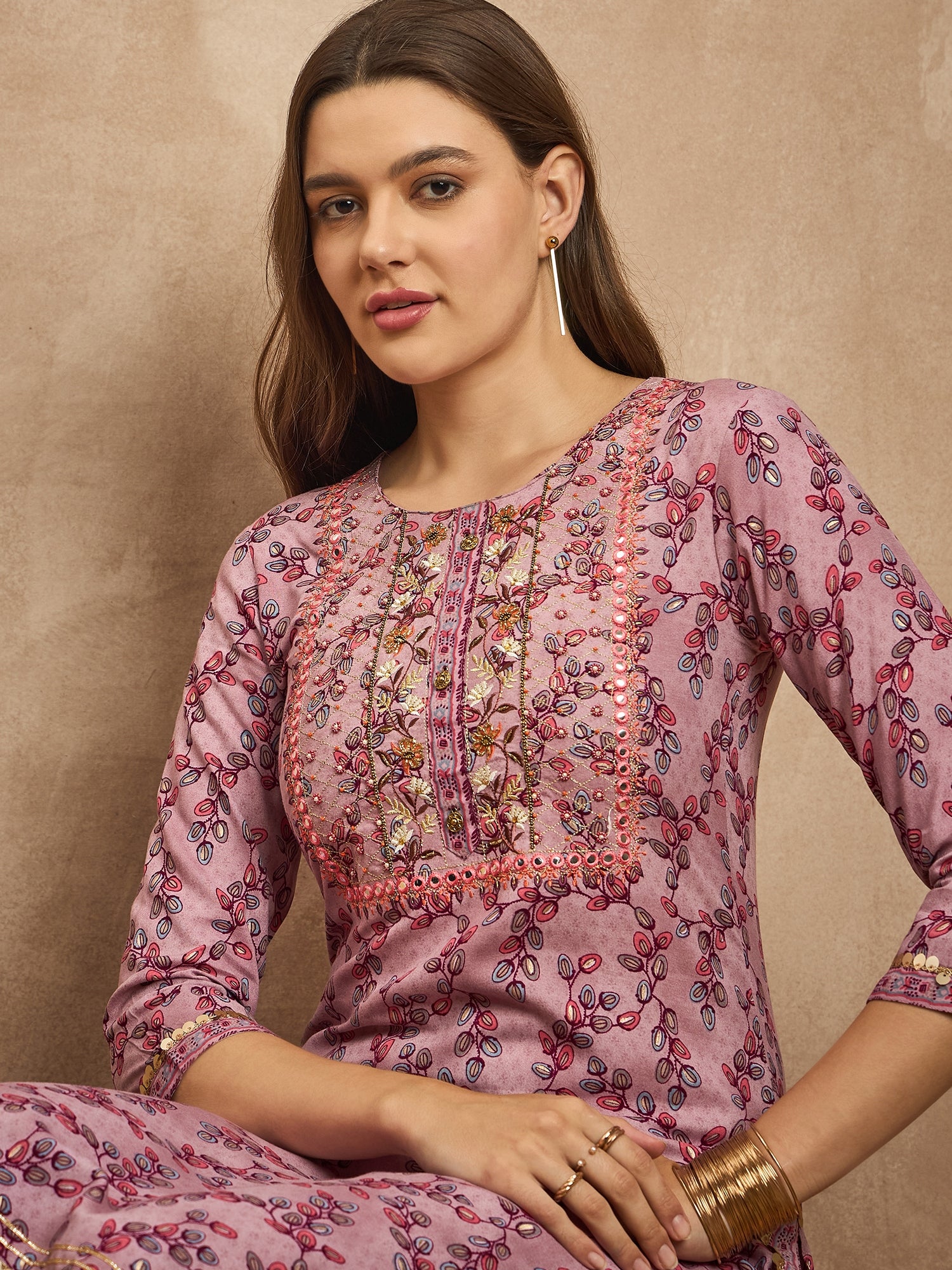 Women Floral Printed Regular Sequinned Kurta with Trousers