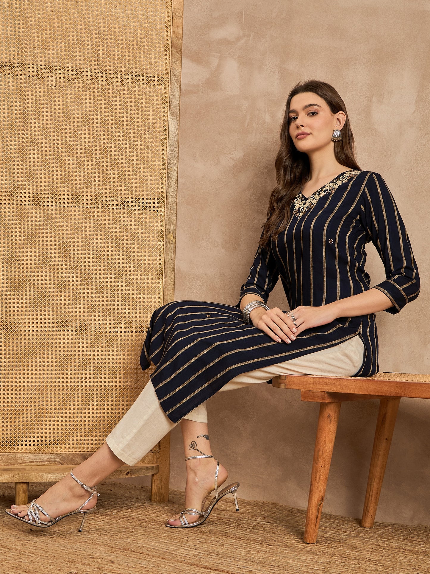 Striped V-Neck Thread Work Straight Kurta