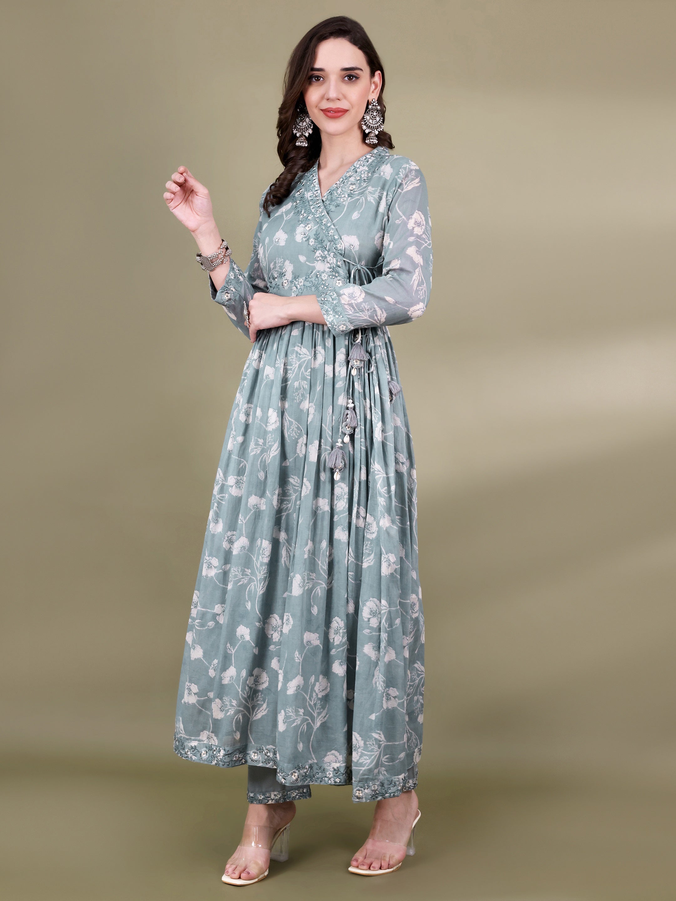 Women Floral Printed Kurti with Trousers & Dupatta