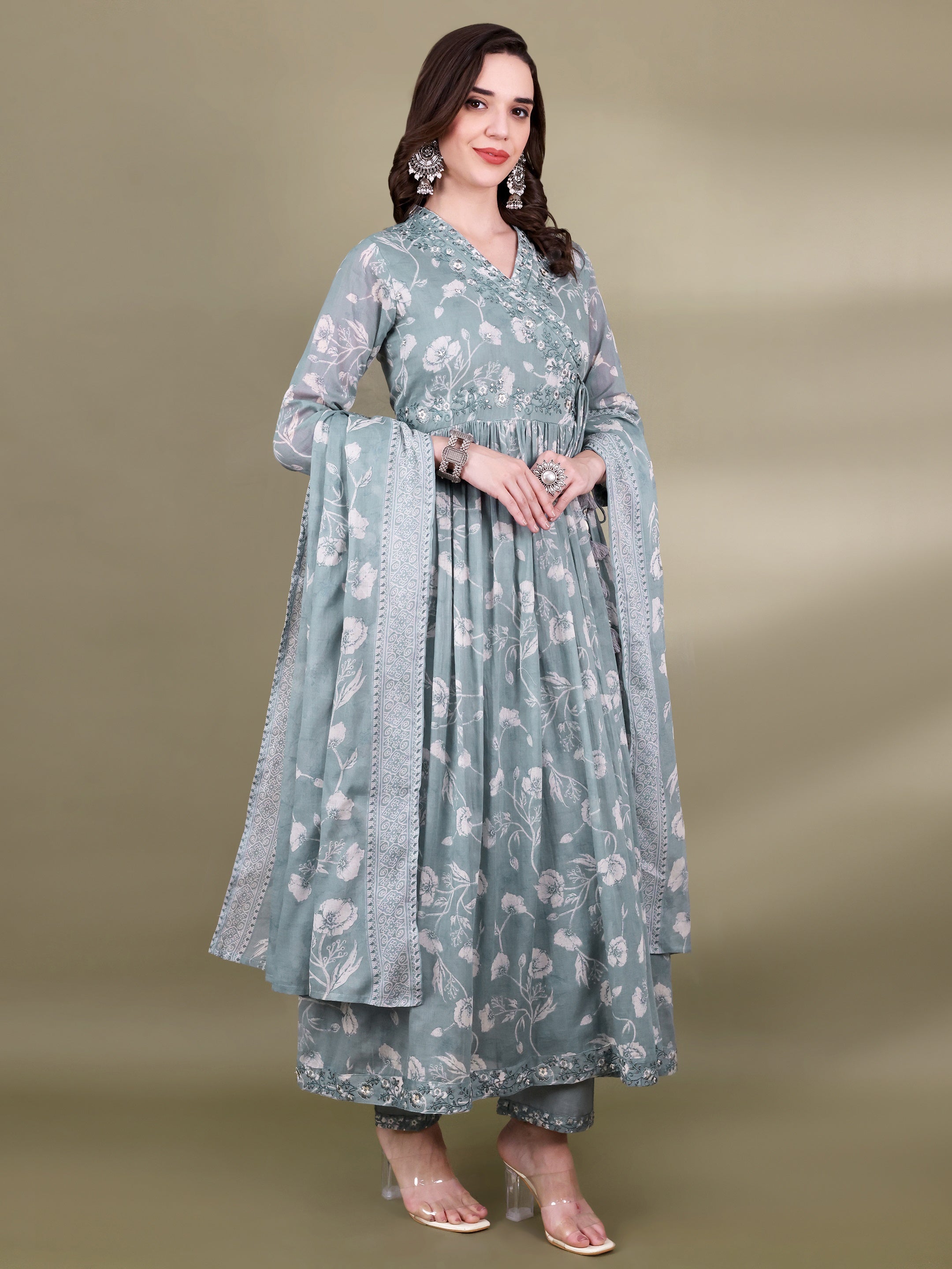 Women Floral Printed Kurti with Trousers & Dupatta