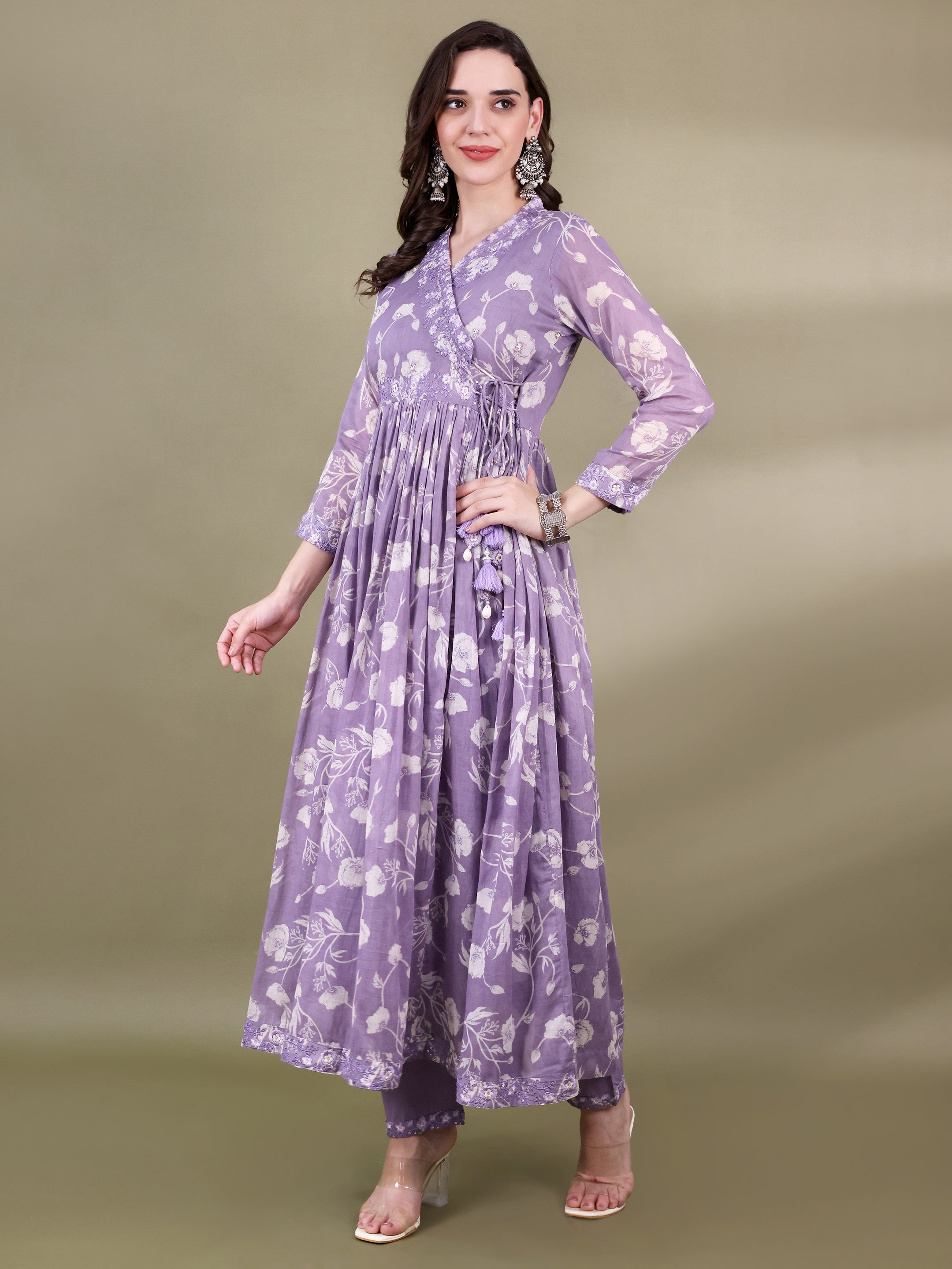 Women Floral Printed Kurti with Trousers & Dupatta