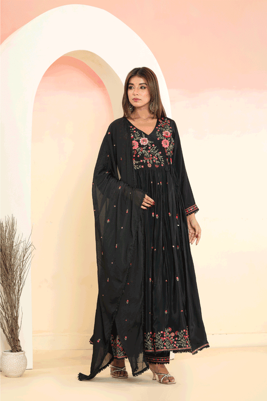 BLACK EMBROIDERED KURTA SET