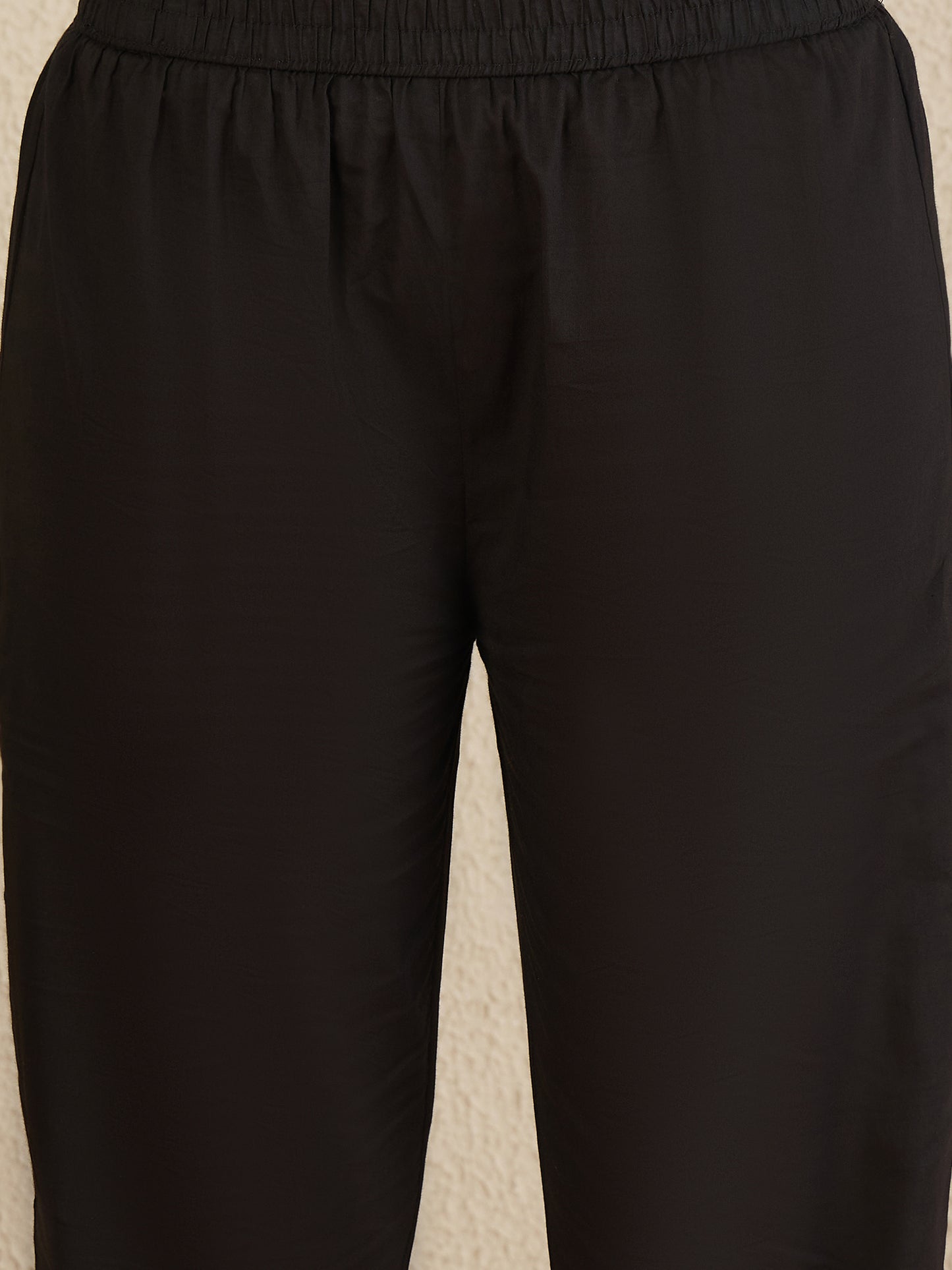 Women Floral Embroidered Regular Thread Work Kurta with Trousers & With Dupatta