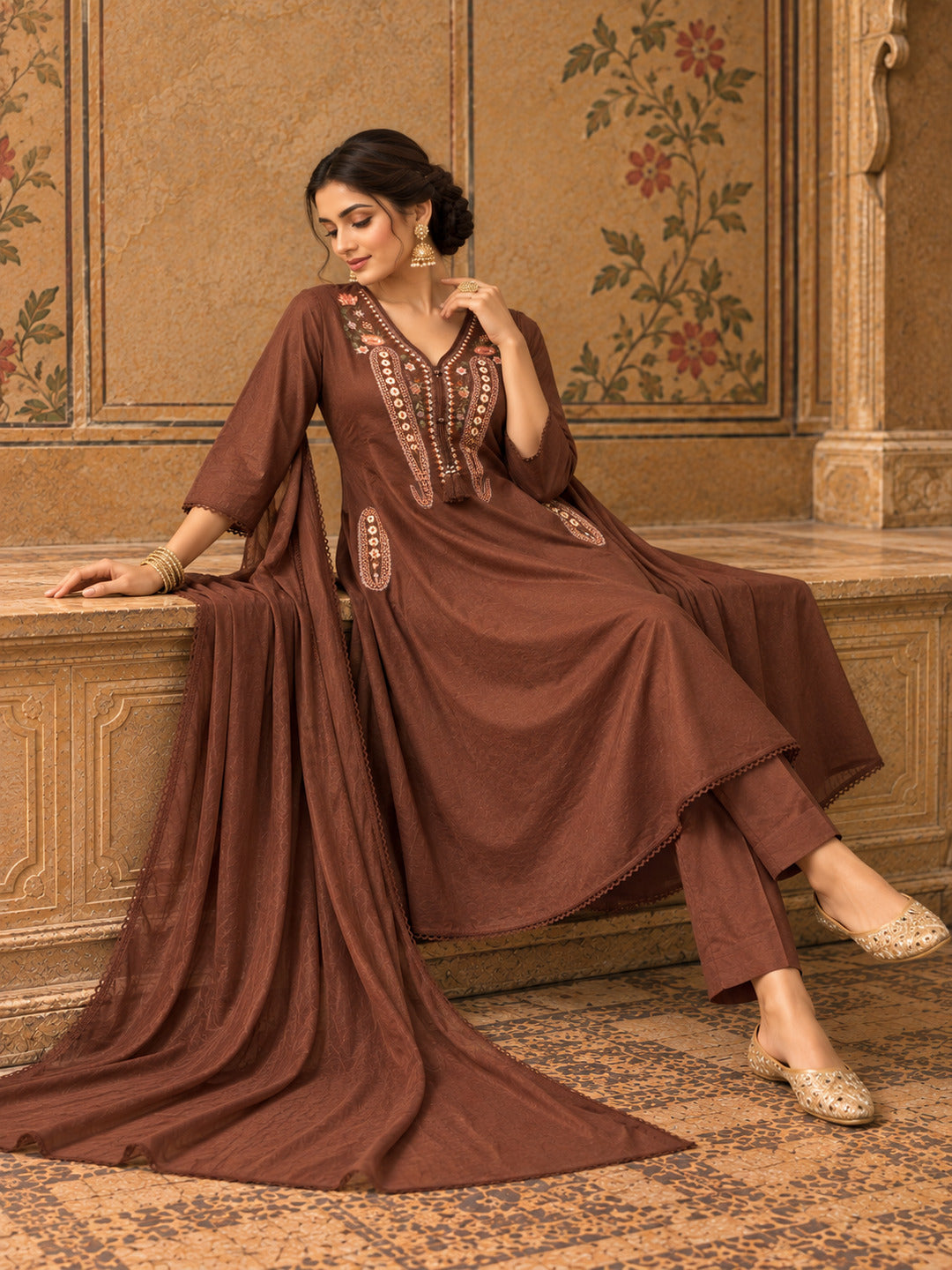 Women Ethnic Motifs Embroidered Regular Thread Work Kurta with Trousers & With Dupatta