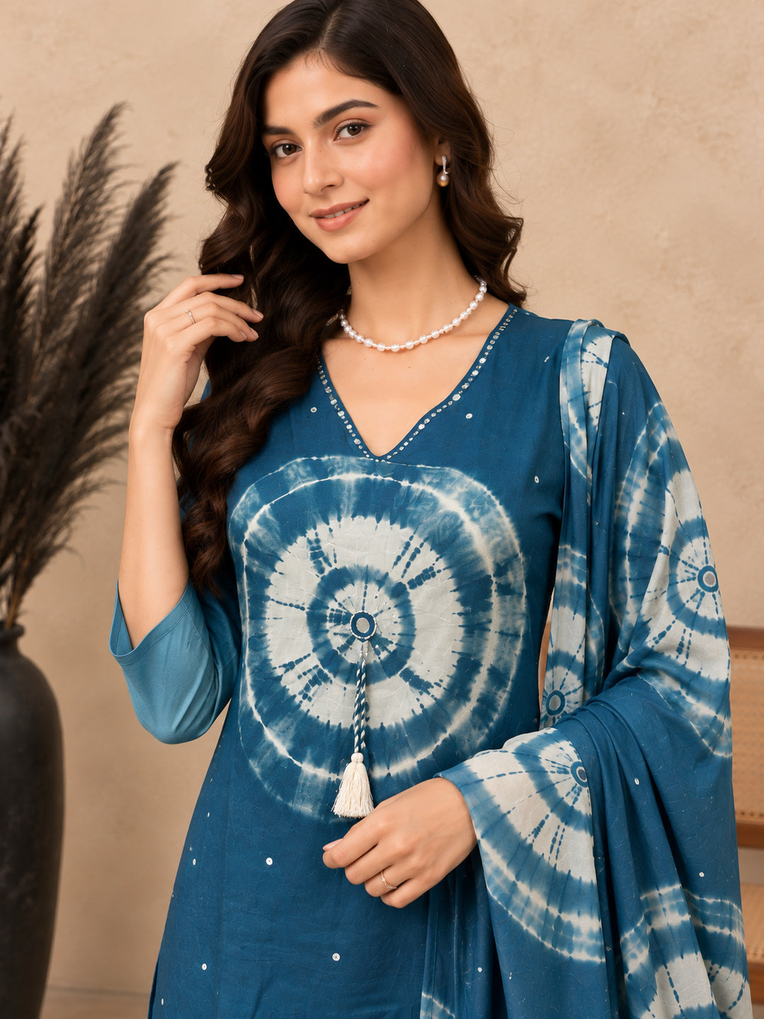 Women Dyed Regular Pure Cotton Kurta with Trousers & With Dupatta