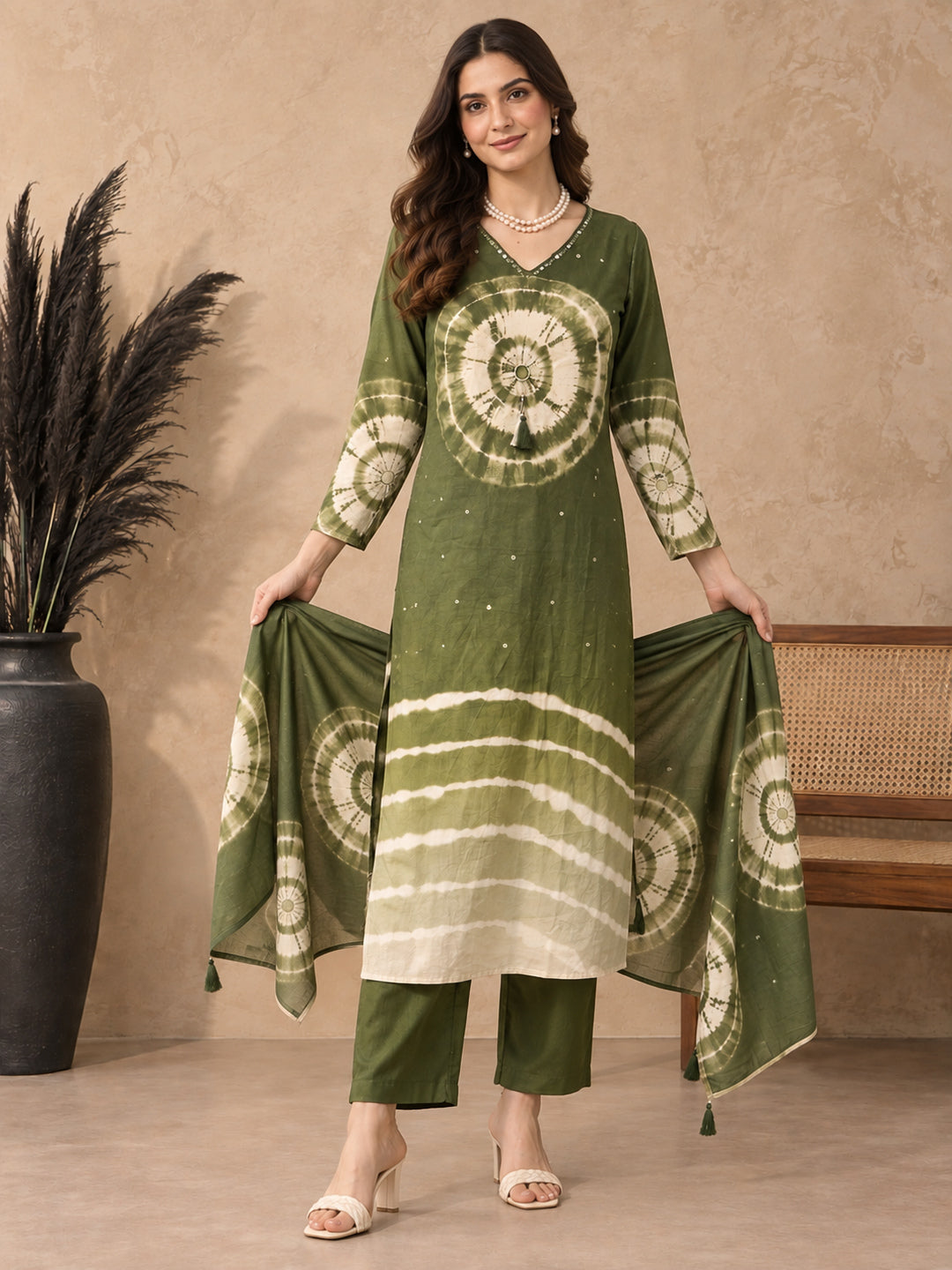 Women Dyed Regular Sequinned Pure Cotton Kurta with Trousers & With Dupatta