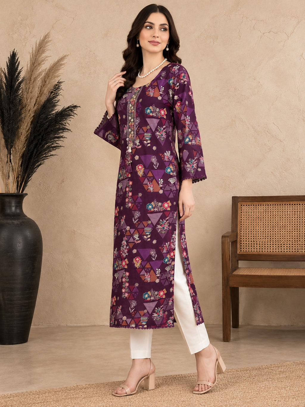 Floral Printed Round Neck Straight Kurta