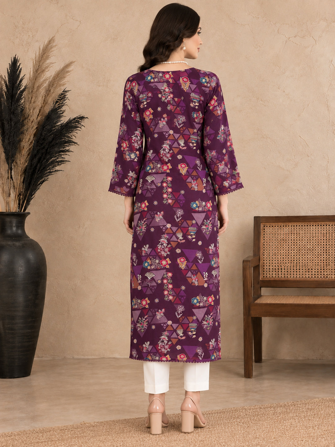 Floral Printed Round Neck Straight Kurta