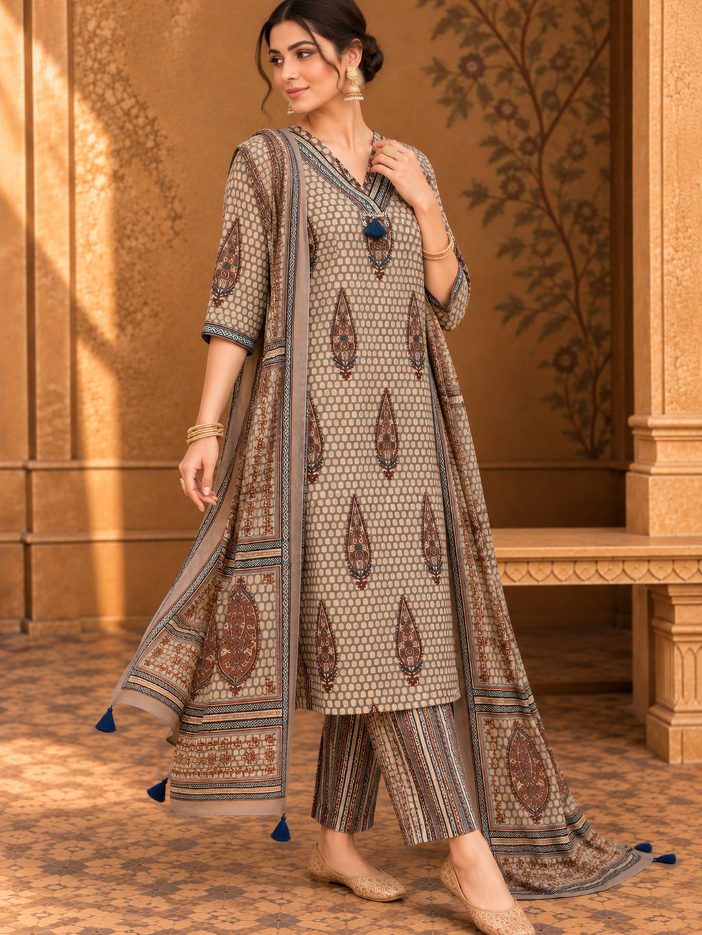 Women Ethnic Motifs Printed Regular Pure Cotton Kurta with Trousers & With Dupatta