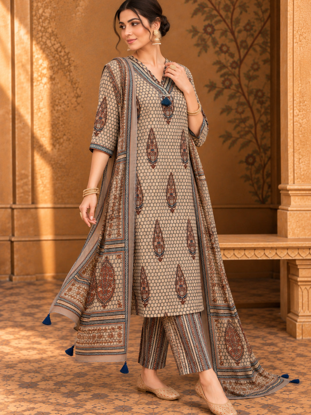 Women Ethnic Motifs Printed Regular Pure Cotton Kurta with Trousers & With Dupatta