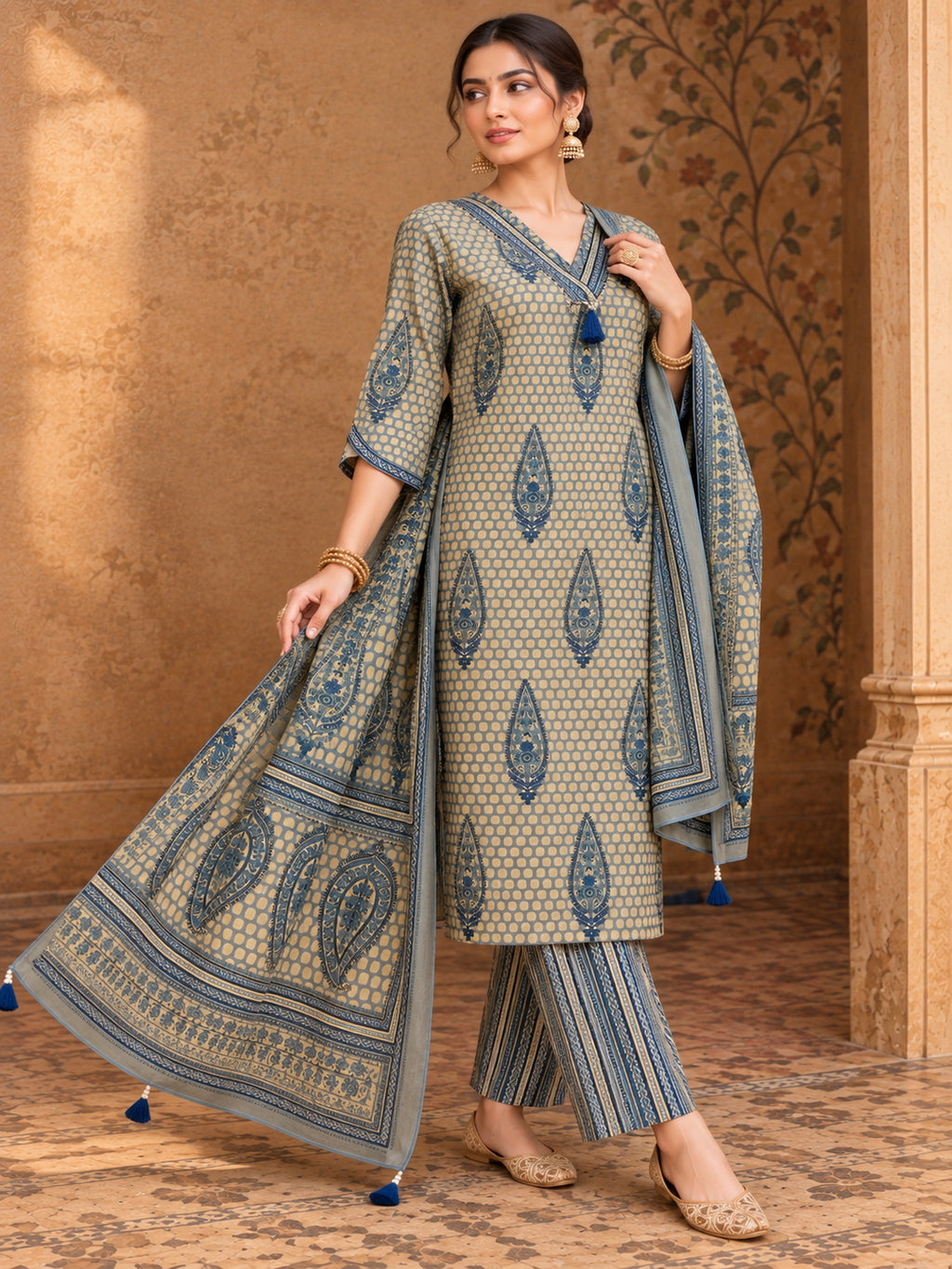 Women Ethnic Motifs Printed Regular Pure Cotton Kurta with Trousers & With Dupatta