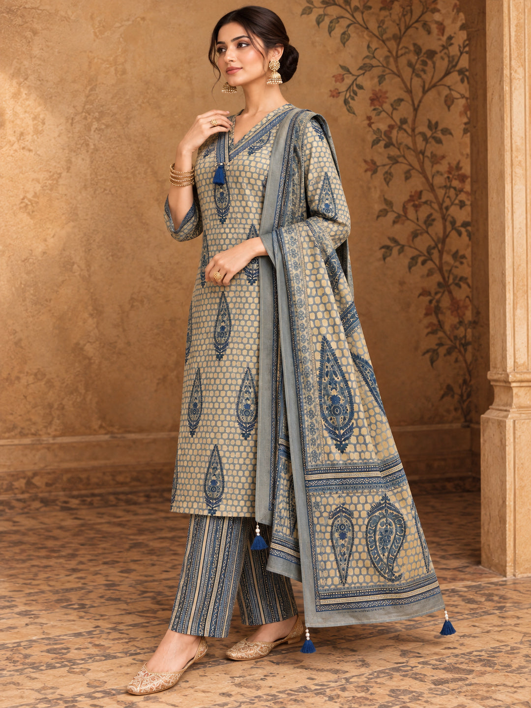 Women Ethnic Motifs Printed Regular Pure Cotton Kurta with Trousers & With Dupatta