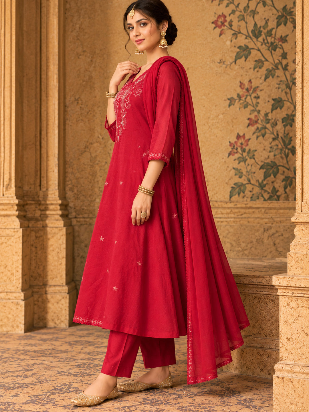 Women Ethnic Motifs Embroidered Regular Thread Work Kurta with Trousers & With Dupatta